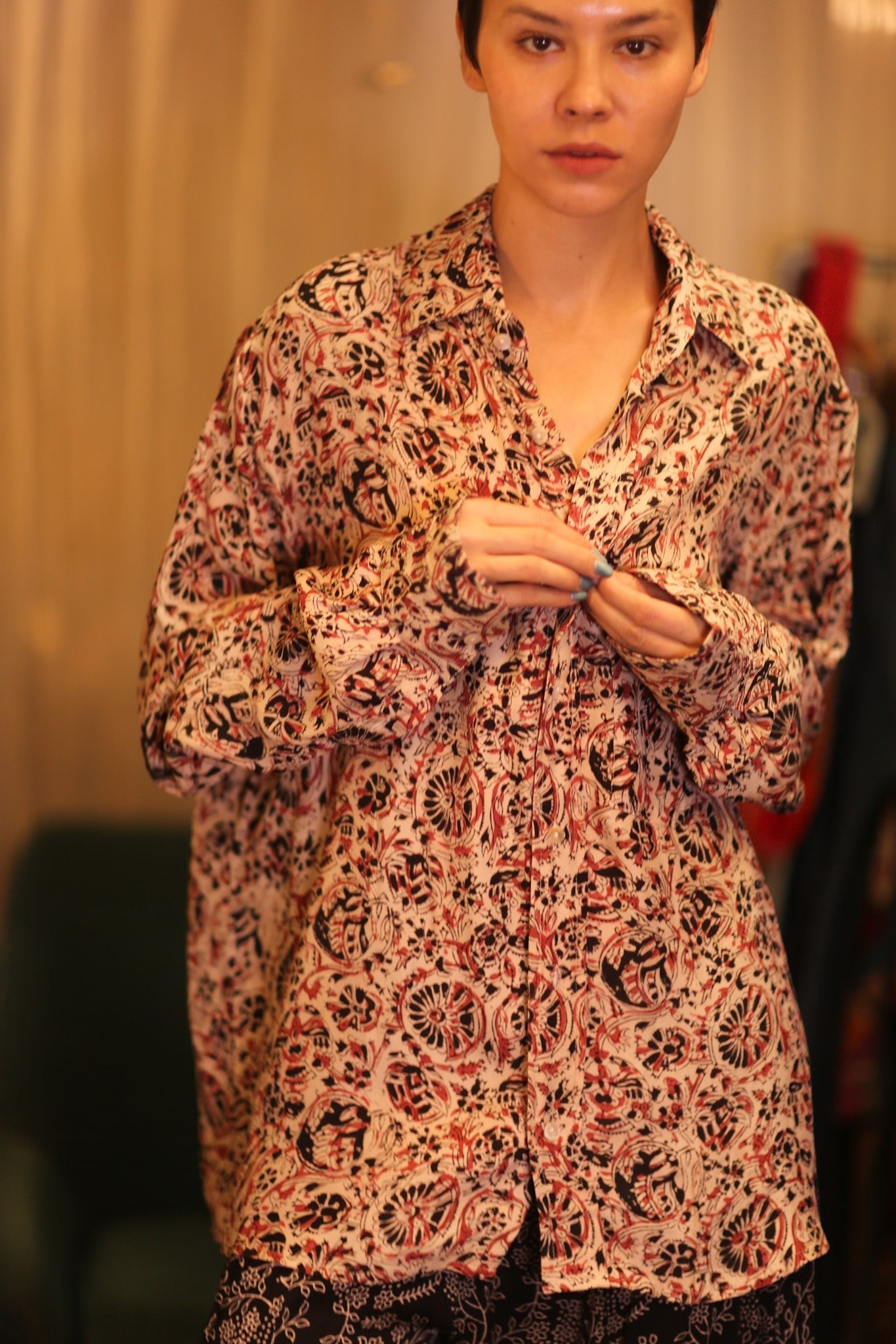 SILK BOYFRIEND SHIRT BILLIE YITLONE - BANGKOK TAILOR CLOTHING STORE - HANDMADE CLOTHING