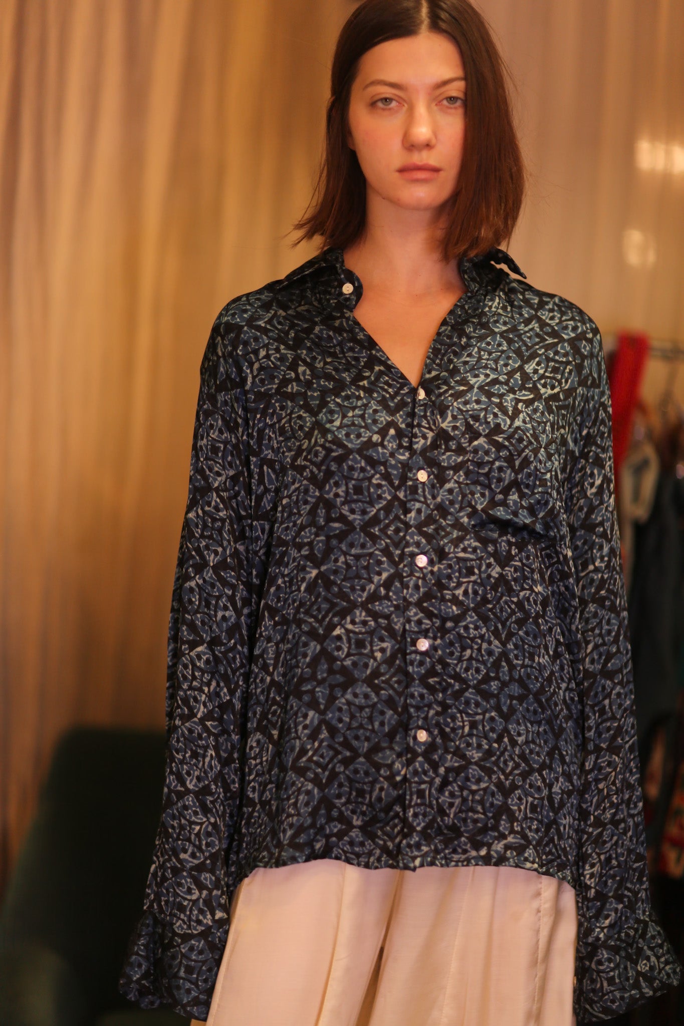 SILK BOYFRIEND SHIRT HLAING - BANGKOK TAILOR CLOTHING STORE - HANDMADE CLOTHING