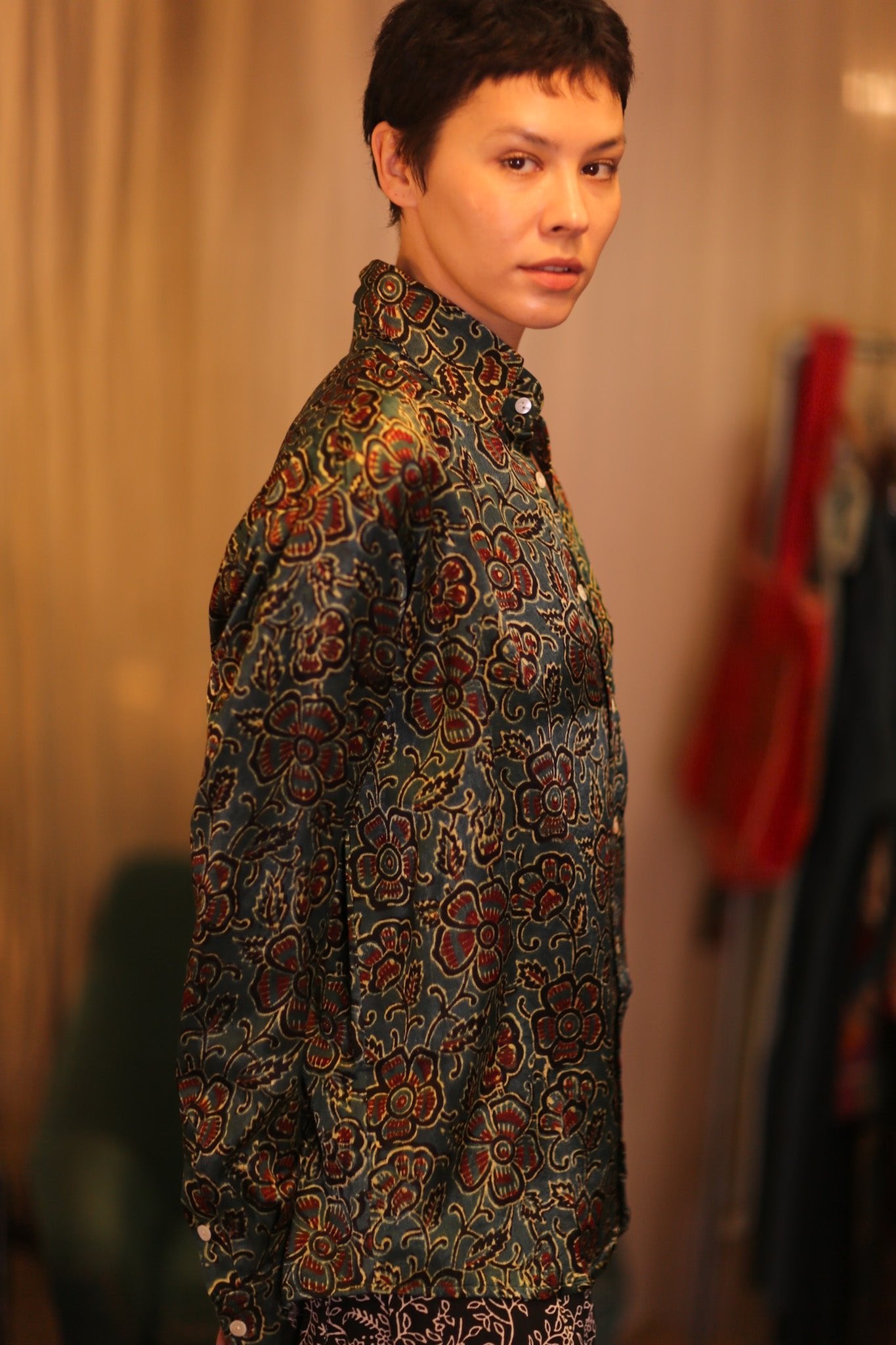 SILK BOYFRIEND SHIRT HTOO - BANGKOK TAILOR CLOTHING STORE - HANDMADE CLOTHING