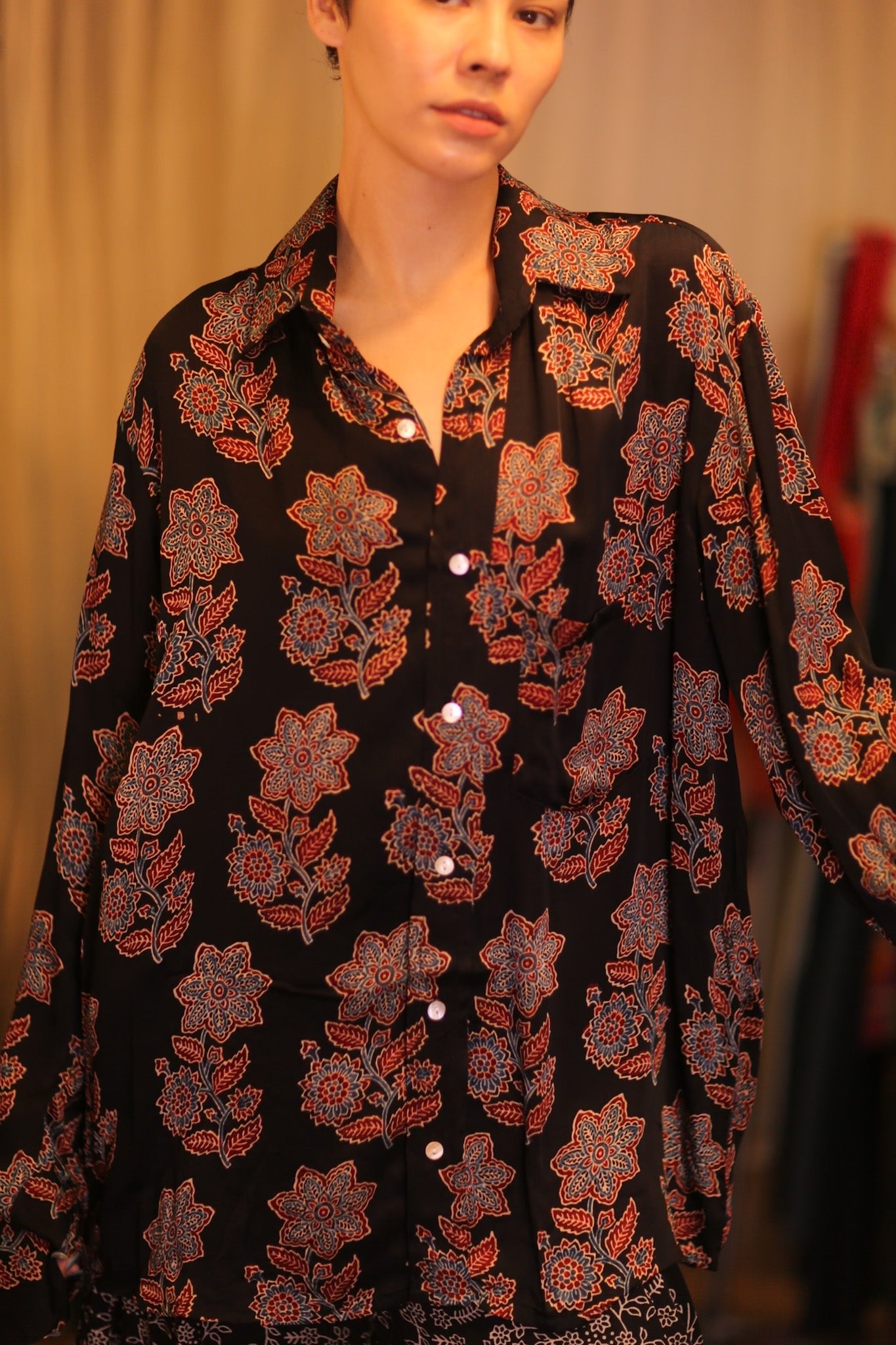 SILK BOYFRIEND SHIRT LATPAN - BANGKOK TAILOR CLOTHING STORE - HANDMADE CLOTHING