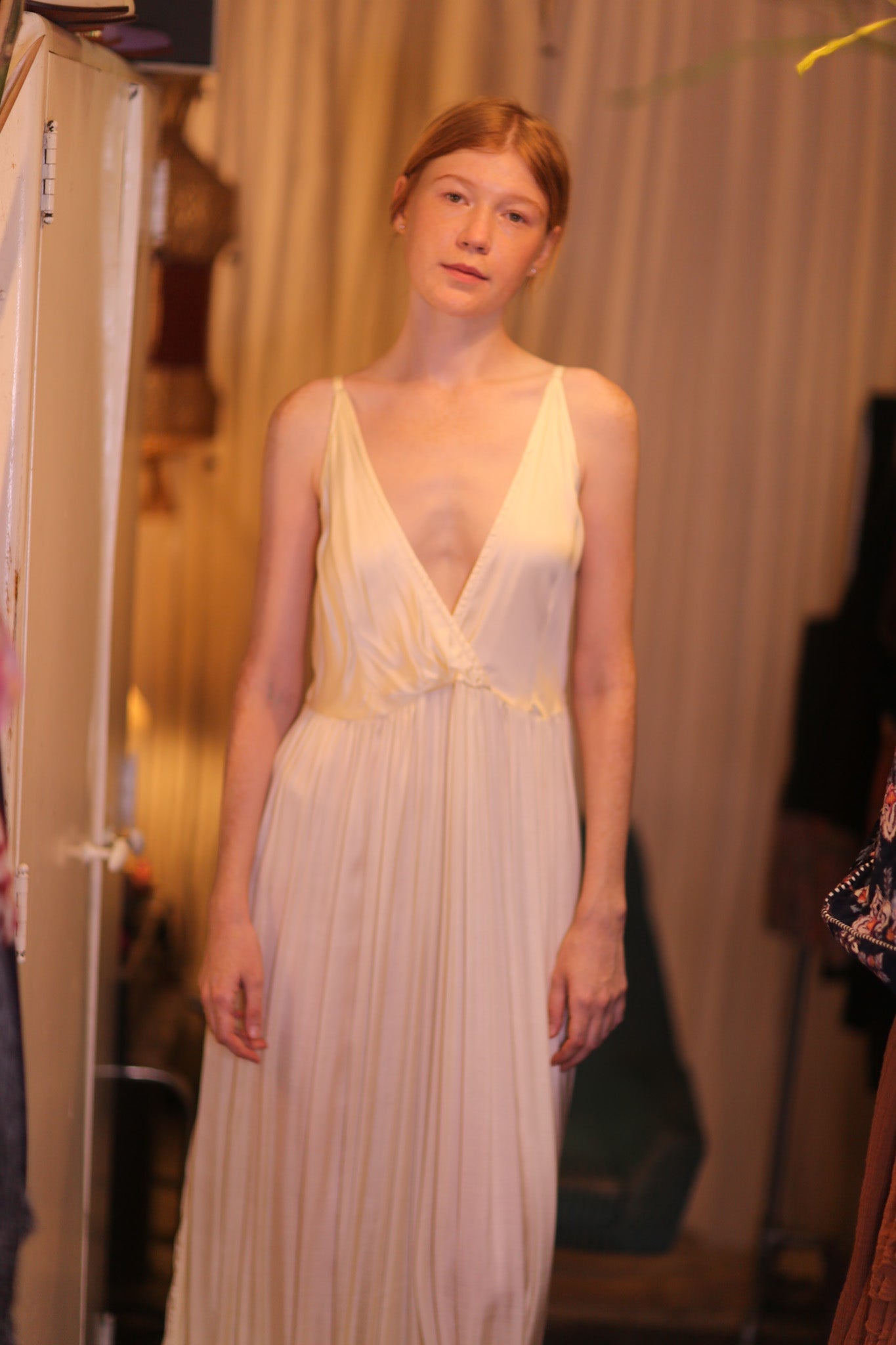 SILK DRESS LILY CREAM SOLID - BANGKOK TAILOR CLOTHING STORE - HANDMADE CLOTHING