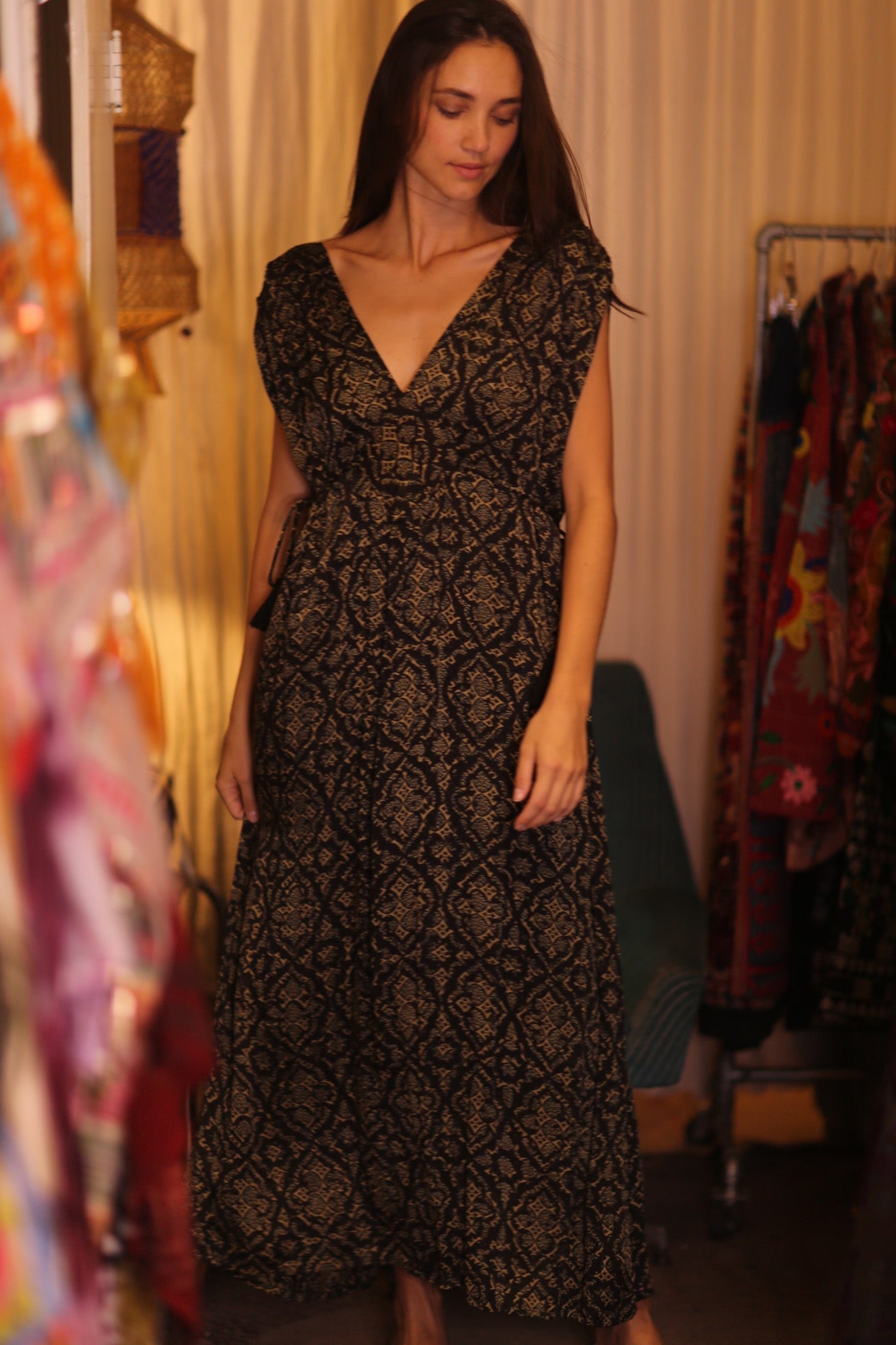 SILK DRESS VICTORIA BROWNY - BANGKOK TAILOR CLOTHING STORE - HANDMADE CLOTHING