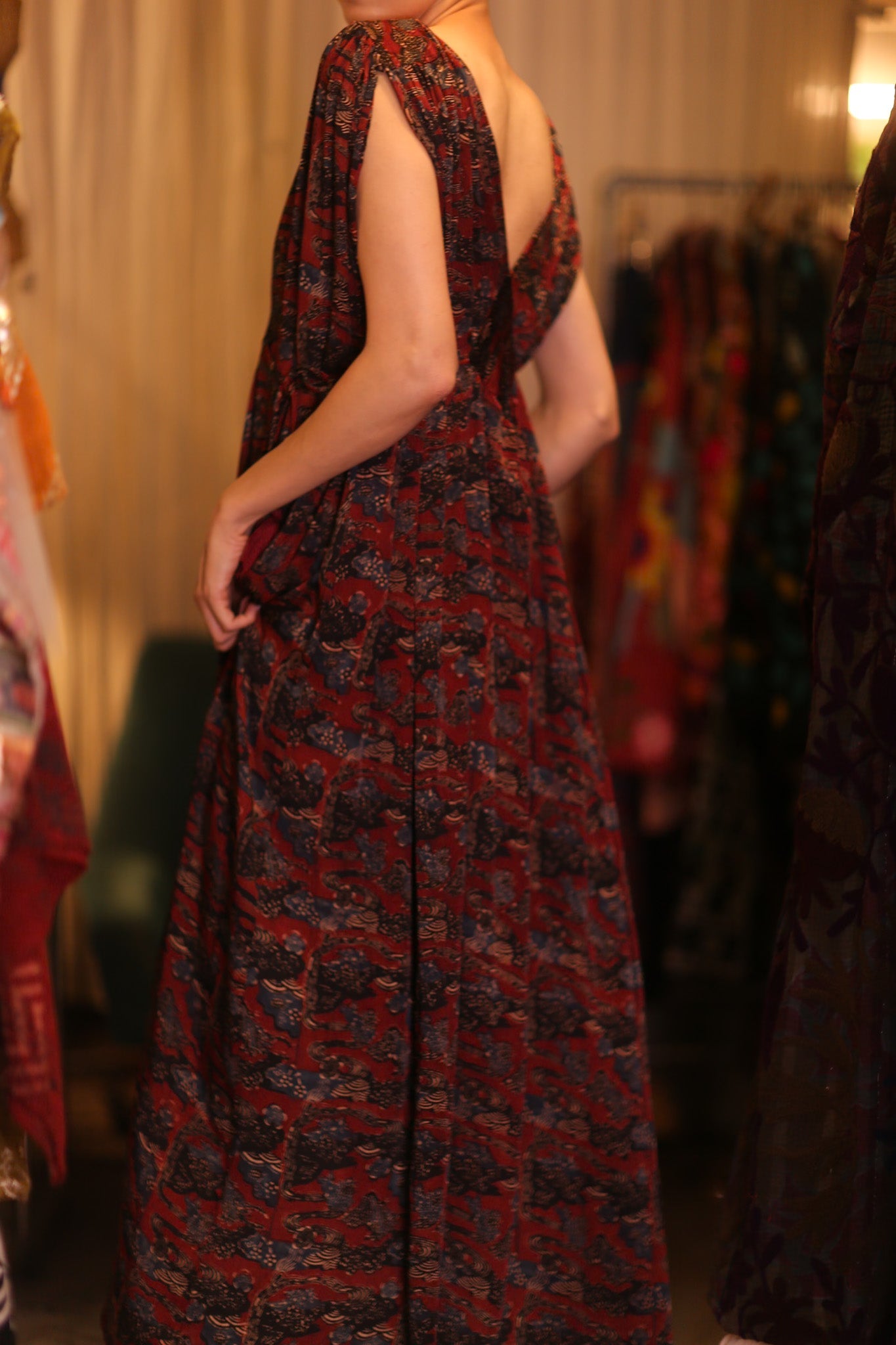 SILK DRESS VICTORIA GRACE - BANGKOK TAILOR CLOTHING STORE - HANDMADE CLOTHING