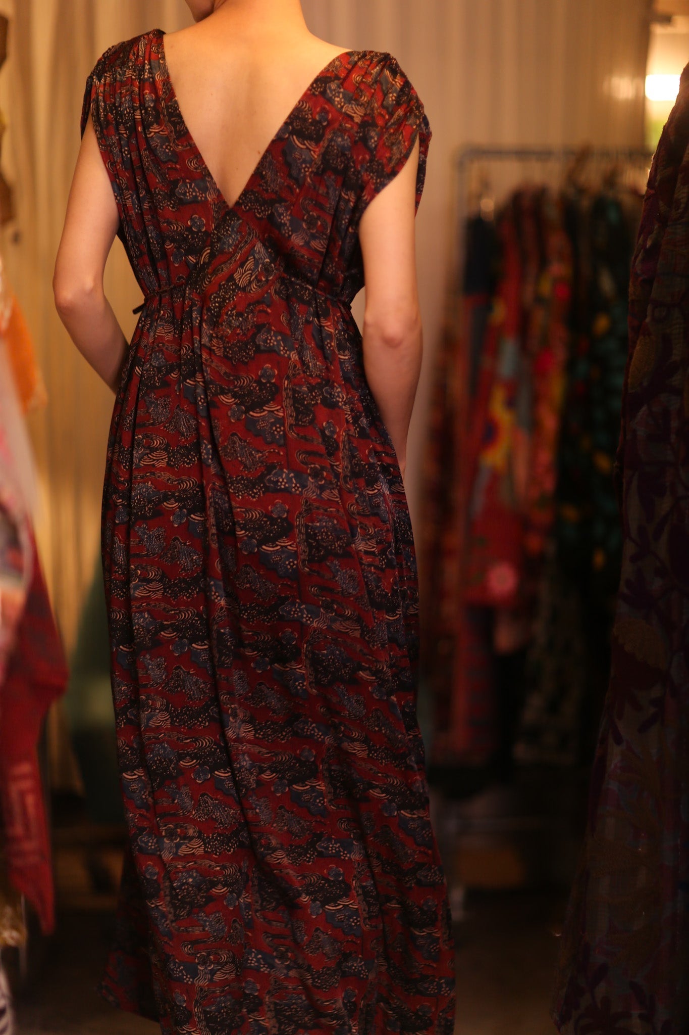 SILK DRESS VICTORIA GRACE - BANGKOK TAILOR CLOTHING STORE - HANDMADE CLOTHING
