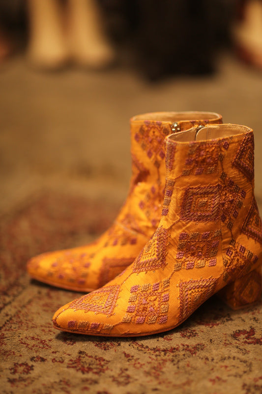 SILK EMBROIDERED BOOTS KINDRA - BANGKOK TAILOR CLOTHING STORE - HANDMADE CLOTHING