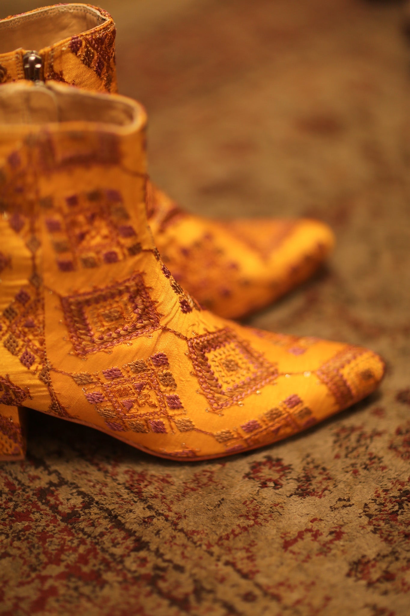 SILK EMBROIDERED BOOTS KINDRA - BANGKOK TAILOR CLOTHING STORE - HANDMADE CLOTHING