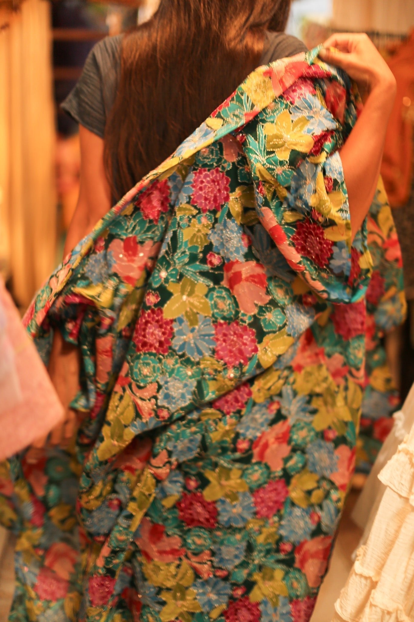 SILK EMBROIDERED KIMONO HANSU - BANGKOK TAILOR CLOTHING STORE - HANDMADE CLOTHING