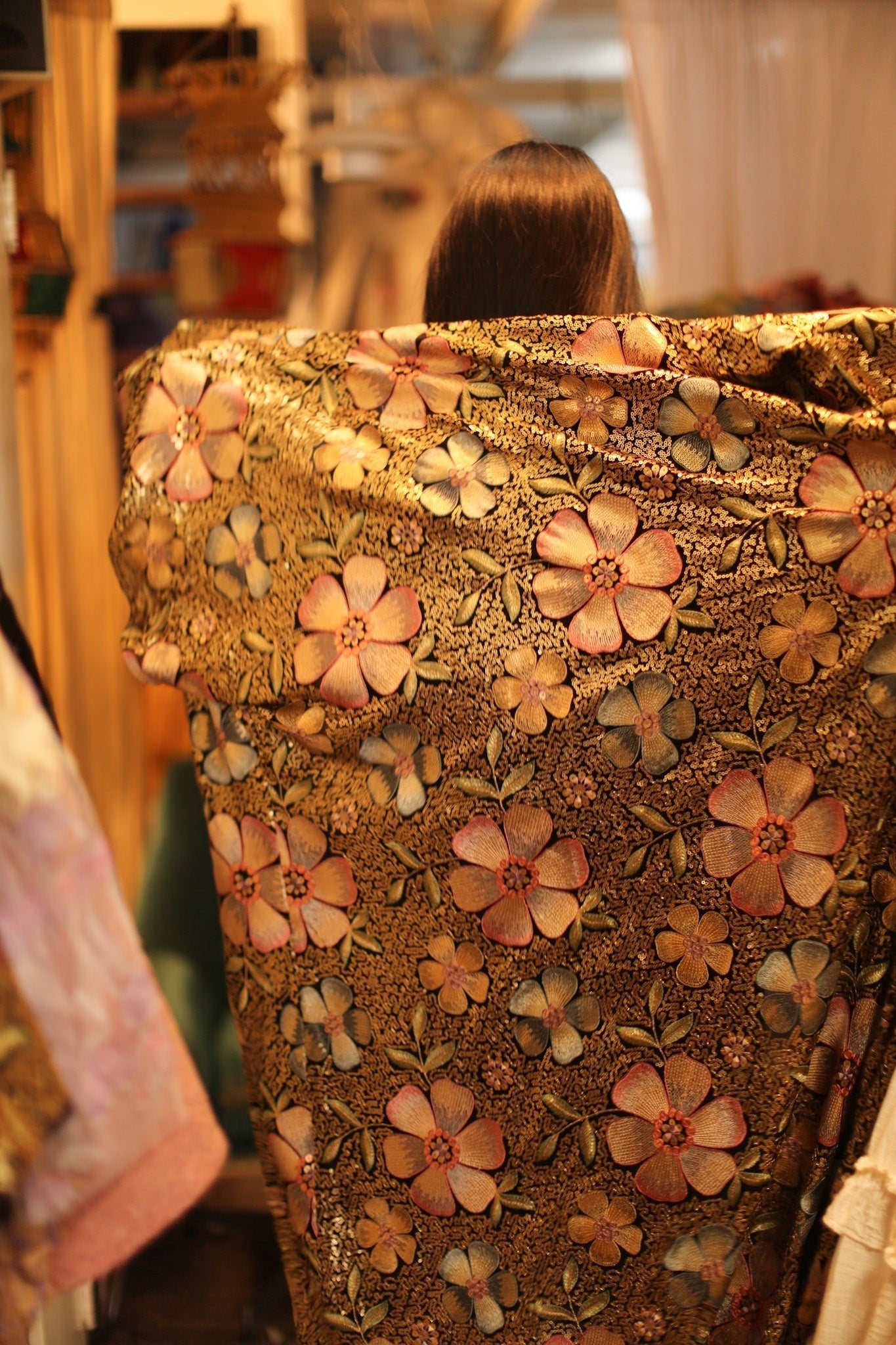 SILK EMBROIDERED KIMONO LONINA - BANGKOK TAILOR CLOTHING STORE - HANDMADE CLOTHING