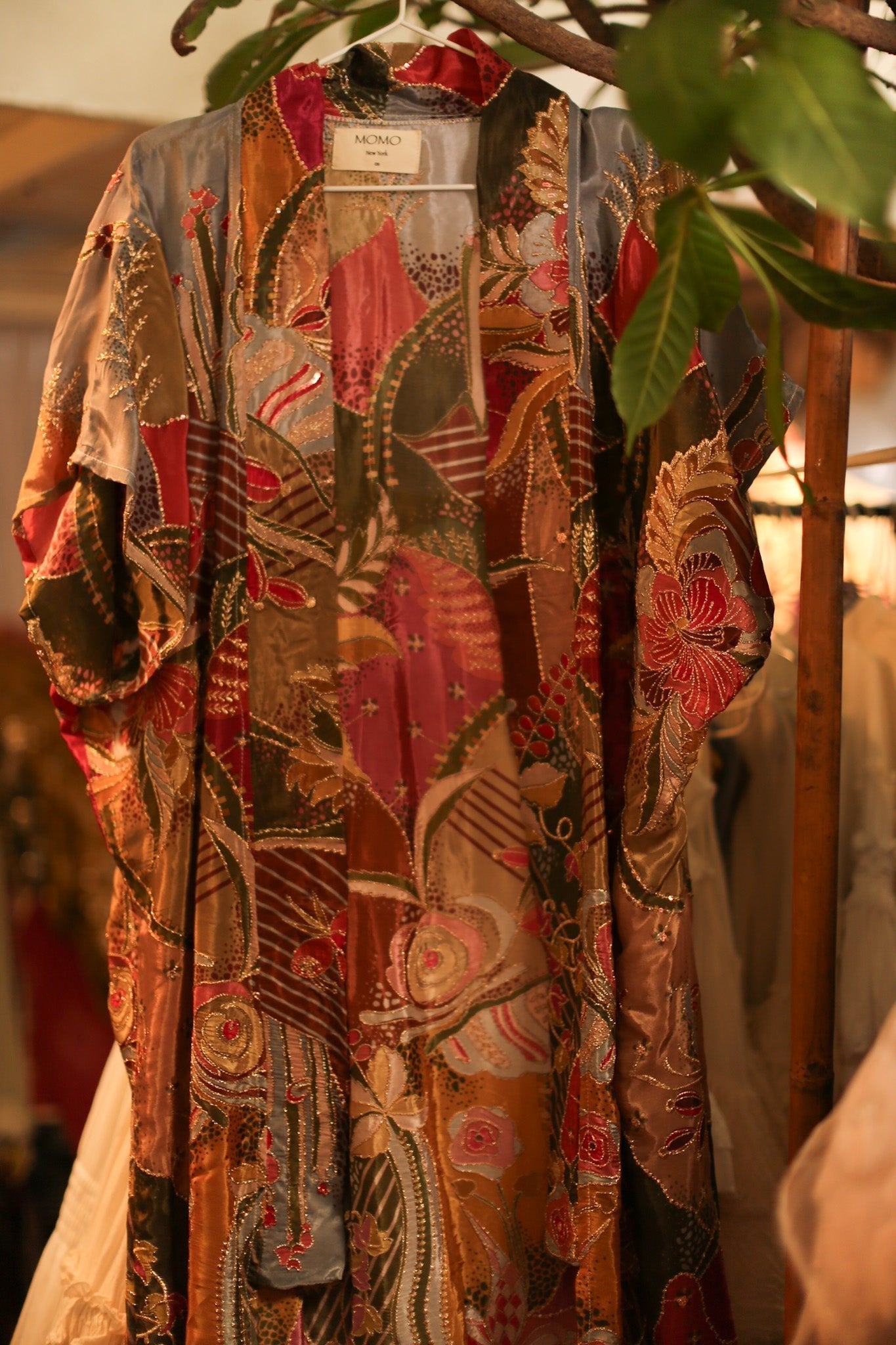 SILK EMBROIDERED KIMONO WINNI - BANGKOK TAILOR CLOTHING STORE - HANDMADE CLOTHING