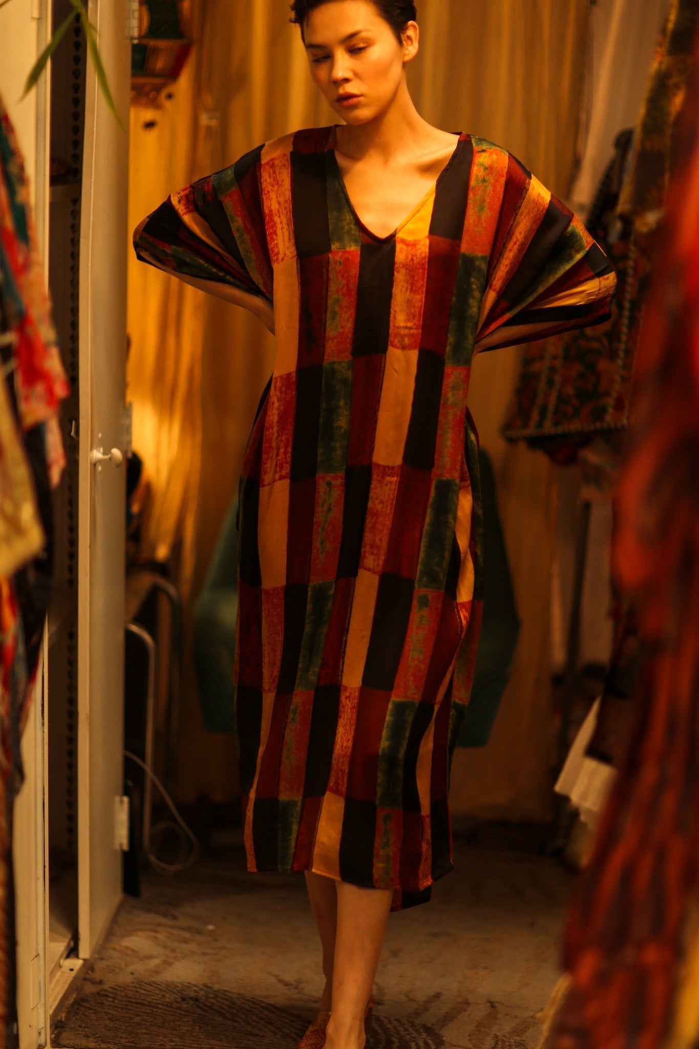 SILK HAND BLOCK PRINT KAFTAN KLARA - BANGKOK TAILOR CLOTHING STORE - HANDMADE CLOTHING