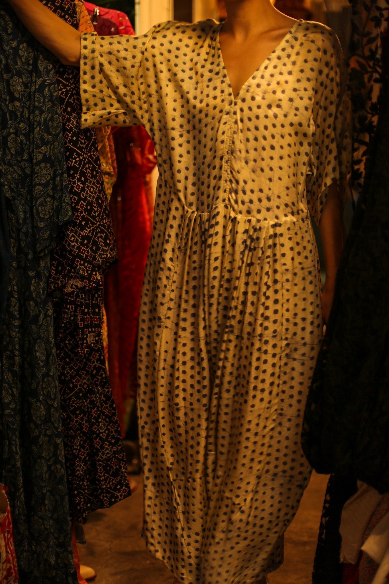 SILK KAFTAN DRESS LIA - BANGKOK TAILOR CLOTHING STORE - HANDMADE CLOTHING