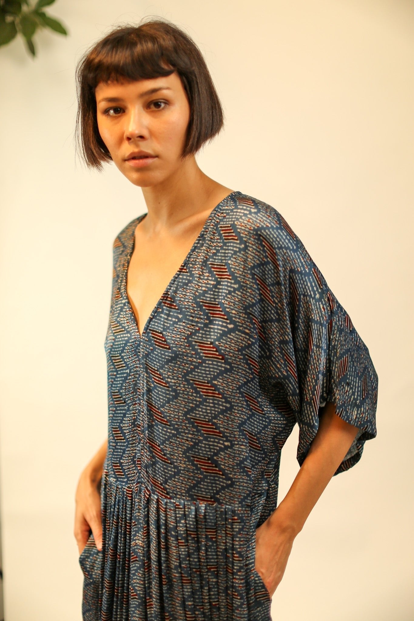 SILK KAFTAN DRESS LIA - BANGKOK TAILOR CLOTHING STORE - HANDMADE CLOTHING