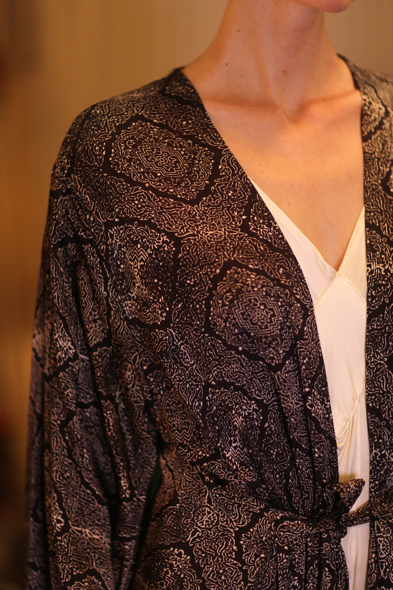 SILK KIMONO WING PINA KANOU - BANGKOK TAILOR CLOTHING STORE - HANDMADE CLOTHING