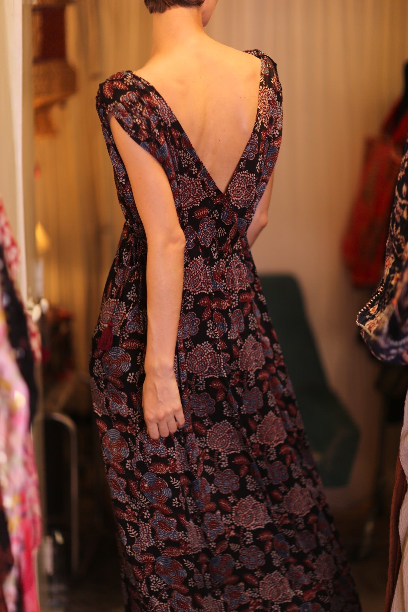 SILK VICTORIA DRESS NOIRBLOOM - BANGKOK TAILOR CLOTHING STORE - HANDMADE CLOTHING