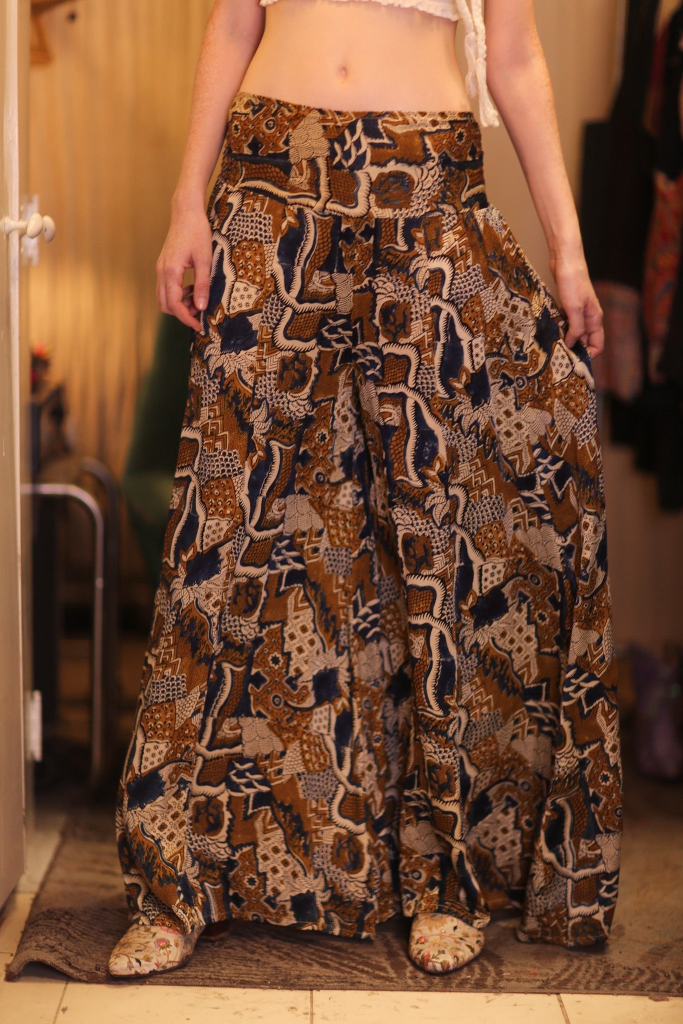 SILK WIDE LEGS LONG PANTS BATIK - BANGKOK TAILOR CLOTHING STORE - HANDMADE CLOTHING