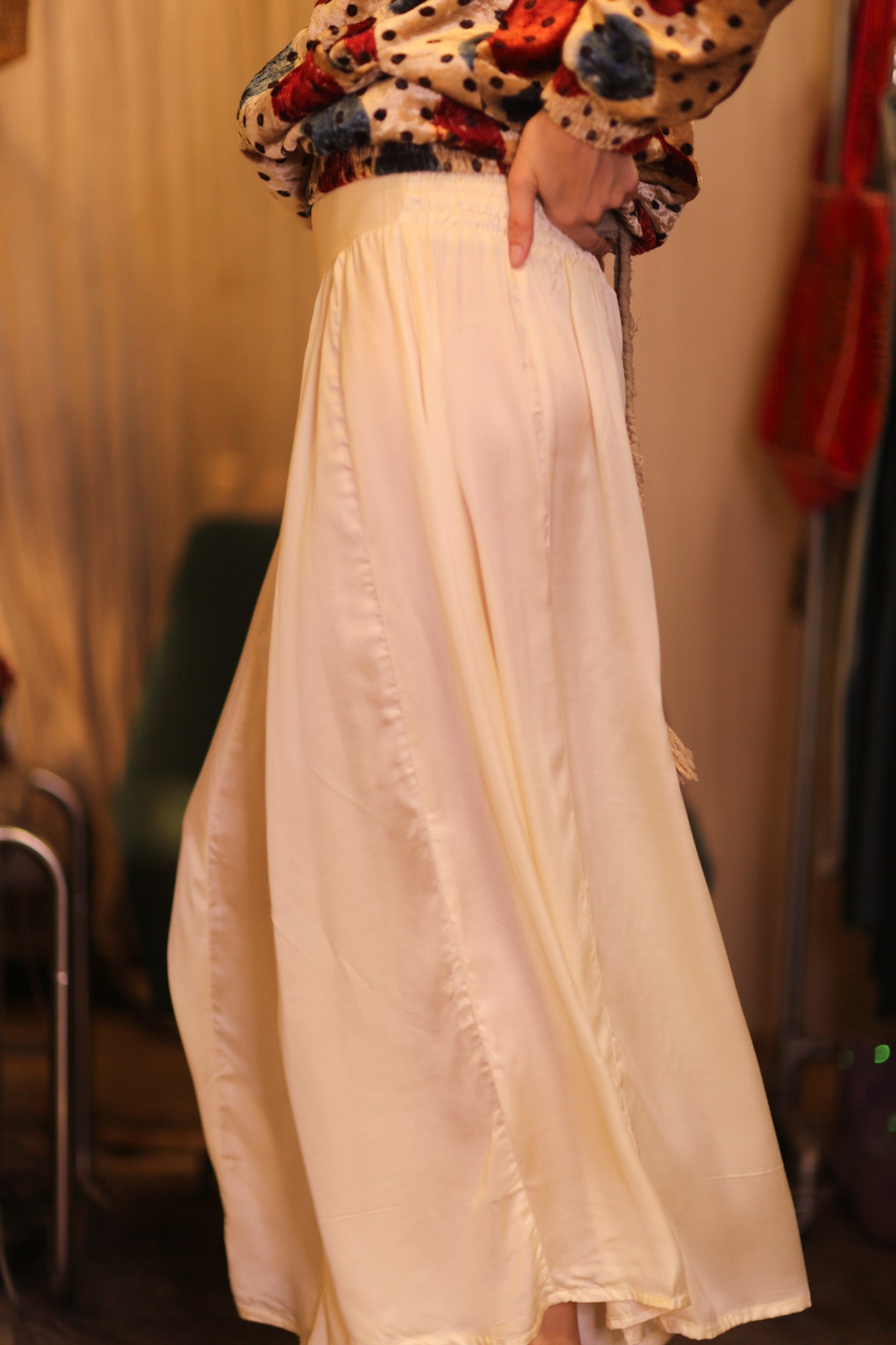 SILK WIDE LEGS LONG PANTS CREAM - BANGKOK TAILOR CLOTHING STORE - HANDMADE CLOTHING
