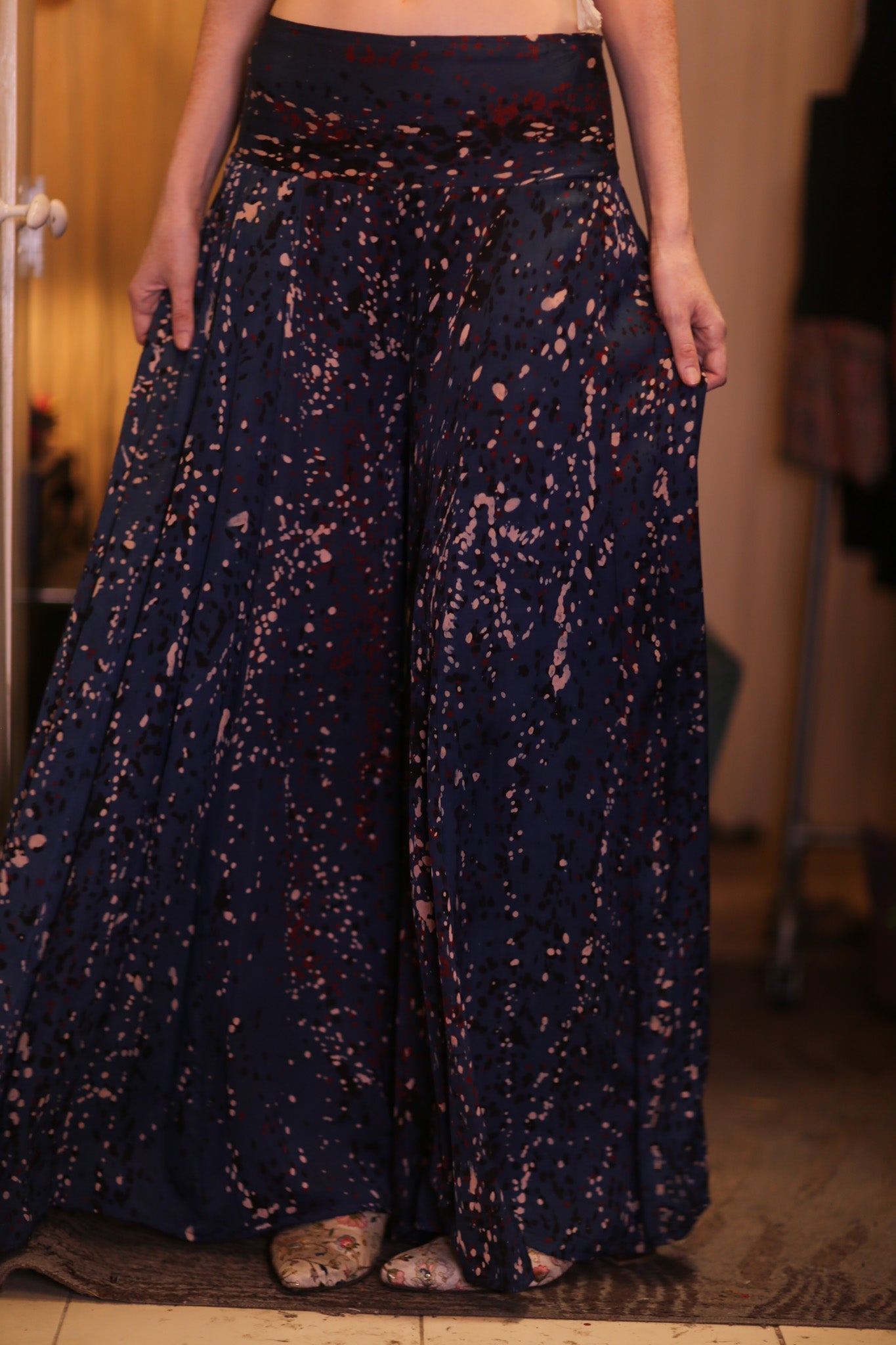 SILK WIDE LEGS LONG PANTS STARRY - BANGKOK TAILOR CLOTHING STORE - HANDMADE CLOTHING