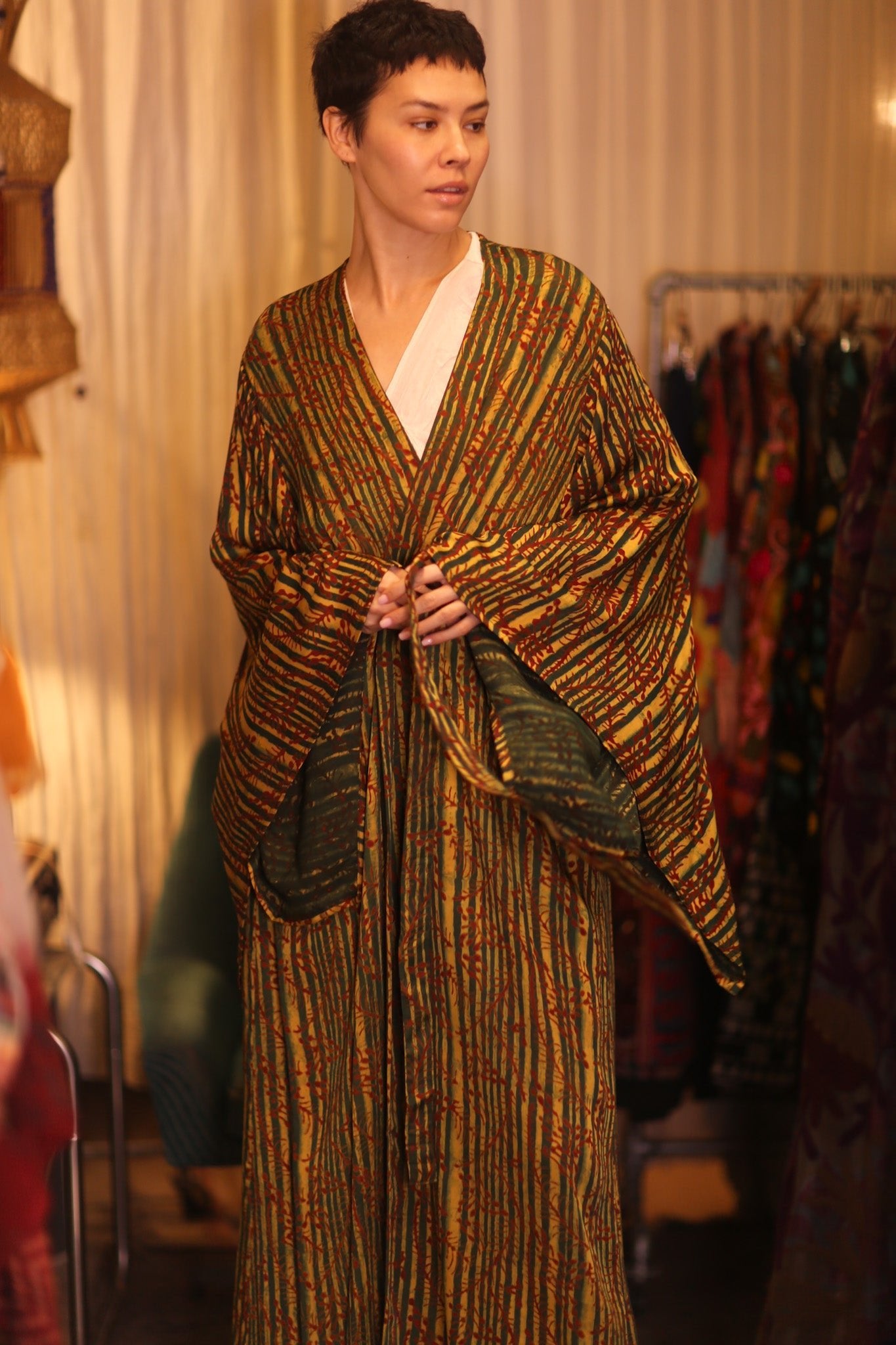 SILK WING KIMONO PINA ANANDA - BANGKOK TAILOR CLOTHING STORE - HANDMADE CLOTHING
