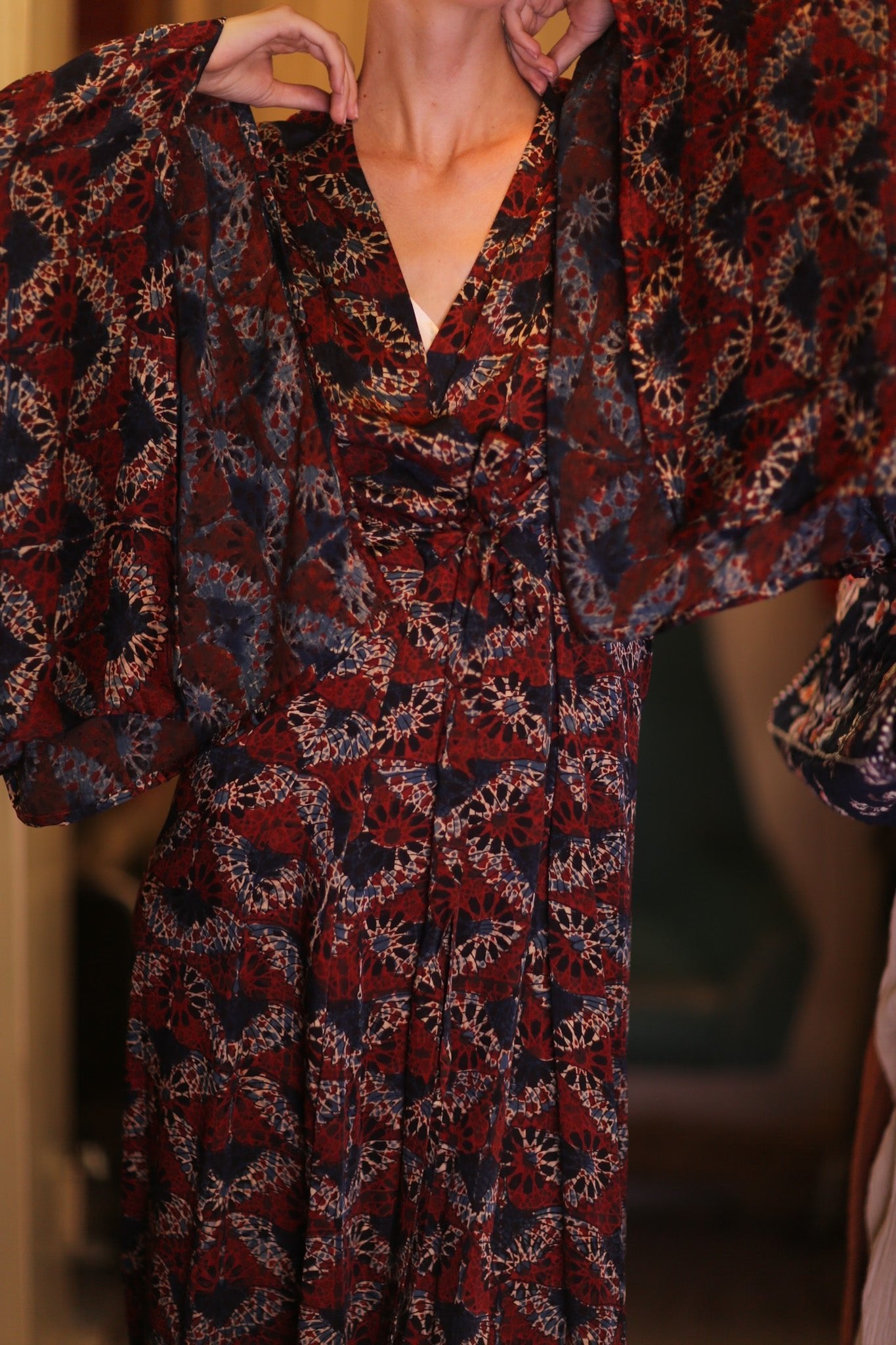 SILK WING KIMONO PINA CHIOE - BANGKOK TAILOR CLOTHING STORE - HANDMADE CLOTHING