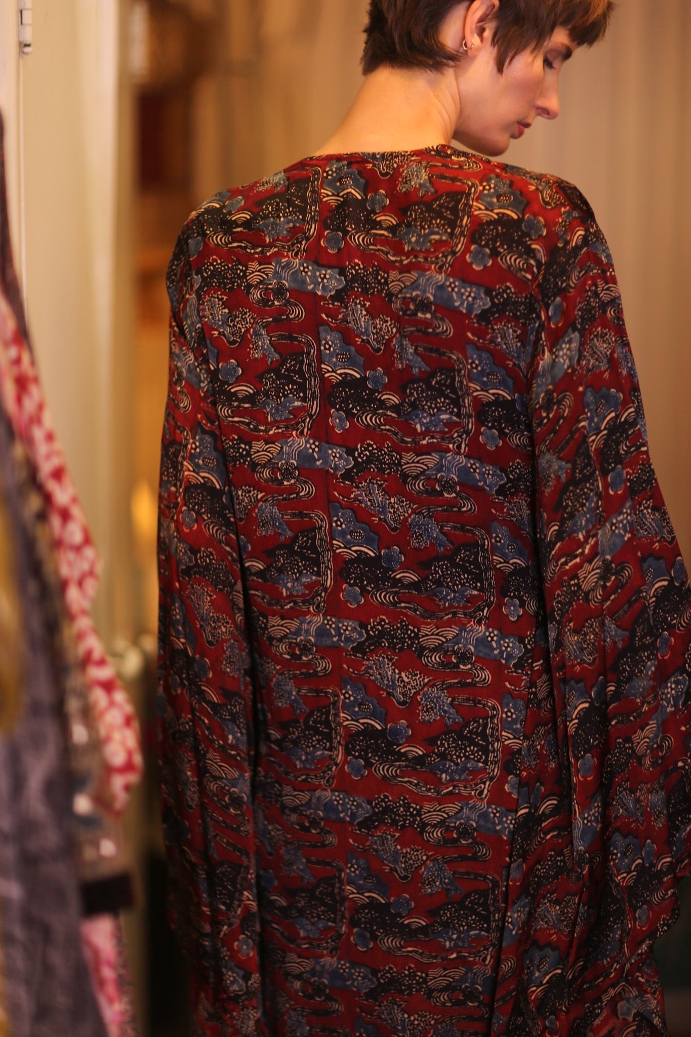 SILK WING KIMONO PINA CHIOE - BANGKOK TAILOR CLOTHING STORE - HANDMADE CLOTHING