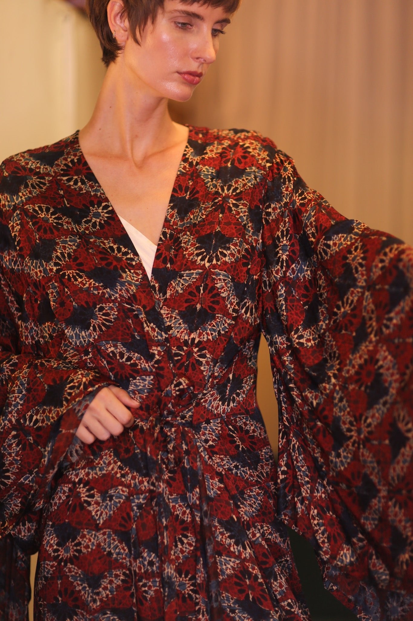 SILK WING KIMONO PINA CHIOE - BANGKOK TAILOR CLOTHING STORE - HANDMADE CLOTHING
