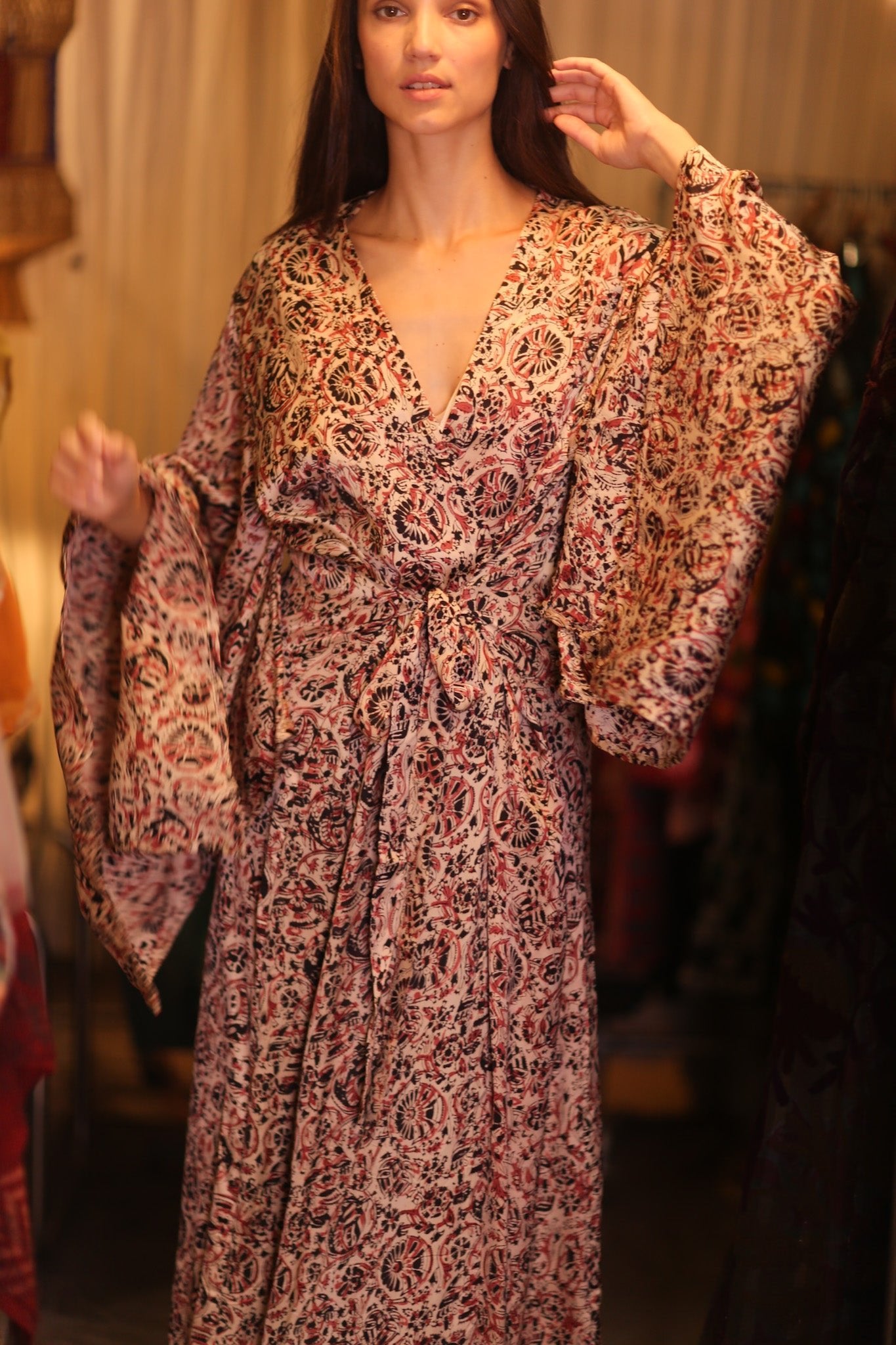SILK WING KIMONO PINA EZRA - BANGKOK TAILOR CLOTHING STORE - HANDMADE CLOTHING