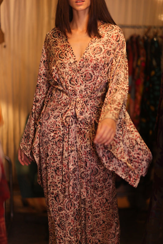 SILK WING KIMONO PINA EZRA - BANGKOK TAILOR CLOTHING STORE - HANDMADE CLOTHING