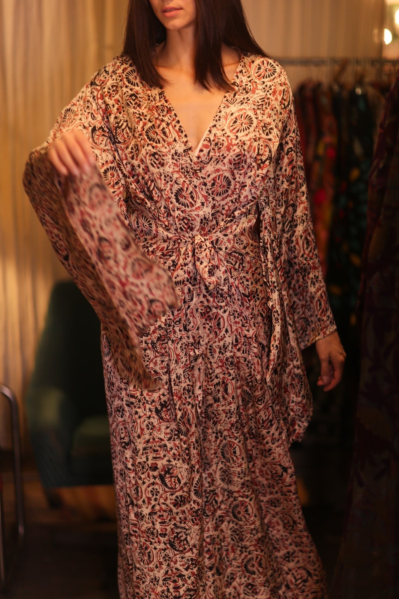 SILK WING KIMONO PINA EZRA - BANGKOK TAILOR CLOTHING STORE - HANDMADE CLOTHING