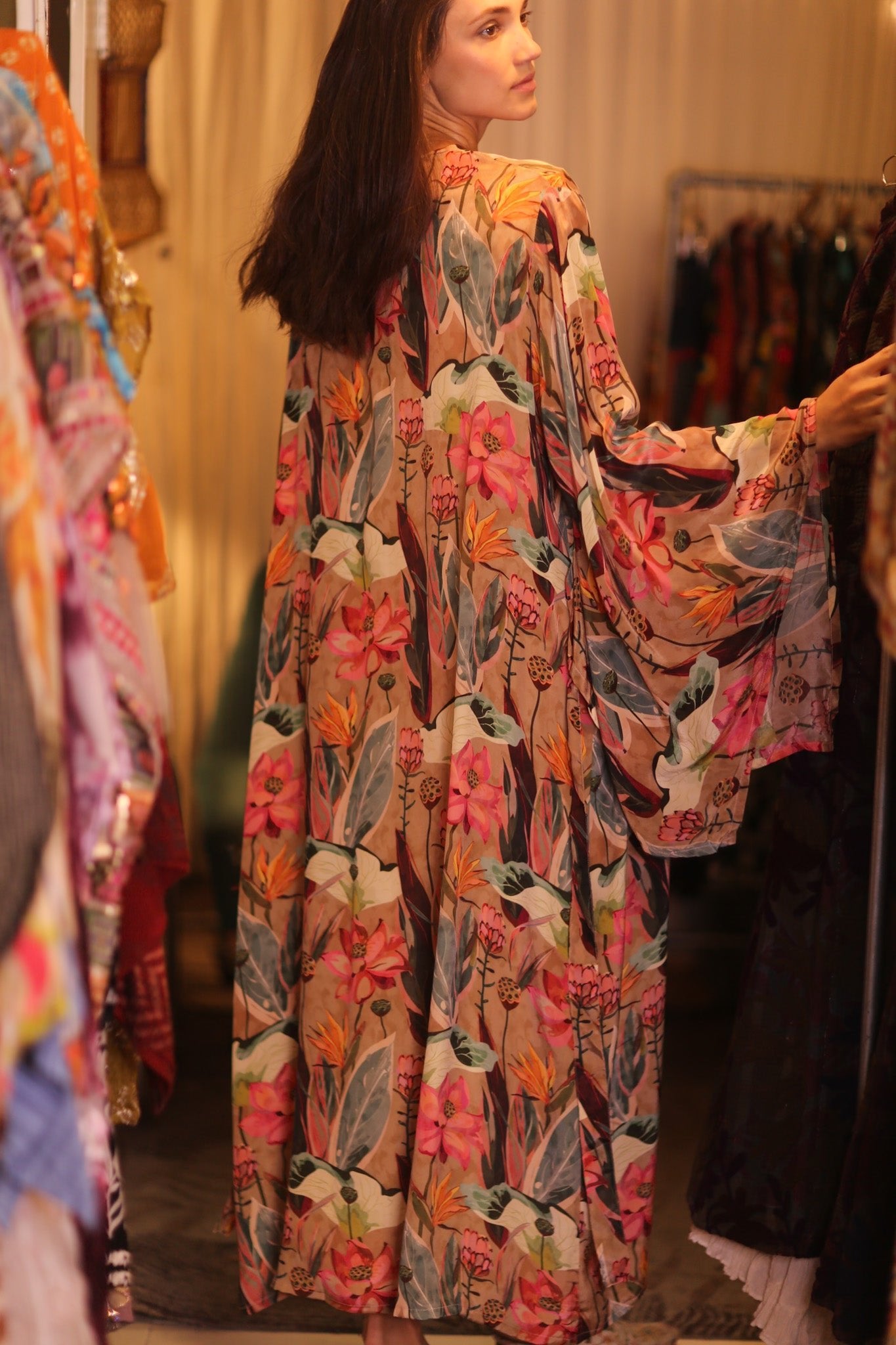 SILK WING KIMONO PINA FLORAL PINKY - BANGKOK TAILOR CLOTHING STORE - HANDMADE CLOTHING