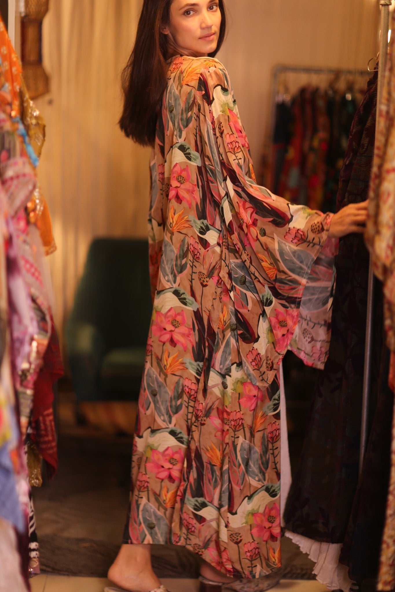 SILK WING KIMONO PINA FLORAL PINKY - BANGKOK TAILOR CLOTHING STORE - HANDMADE CLOTHING