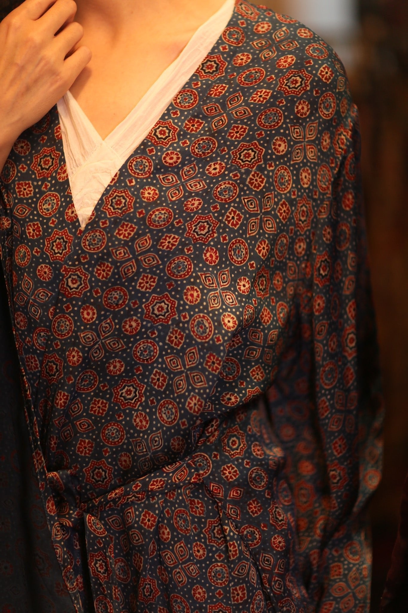 SILK WING KIMONO PINA RISINA - BANGKOK TAILOR CLOTHING STORE - HANDMADE CLOTHING