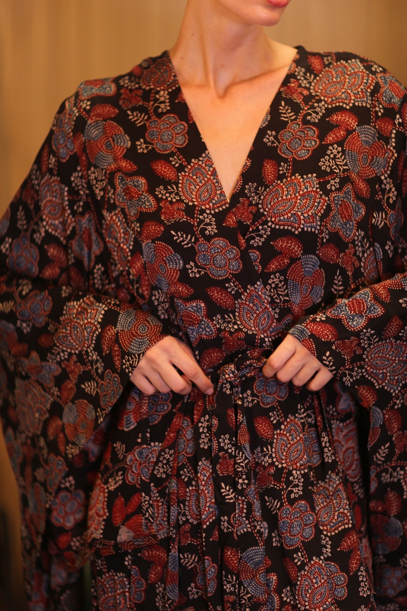 SILK WING KIMONO PINA RUBY - BANGKOK TAILOR CLOTHING STORE - HANDMADE CLOTHING