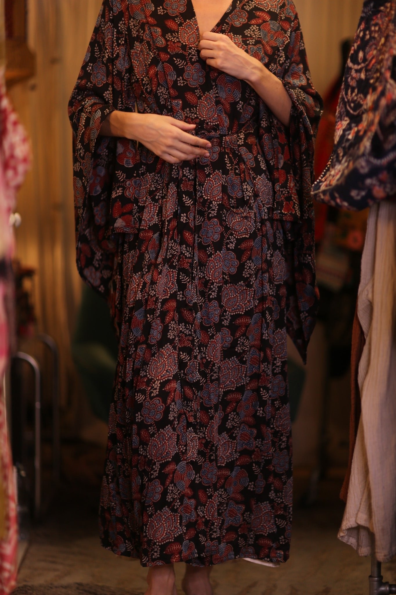 SILK WING KIMONO PINA RUBY - BANGKOK TAILOR CLOTHING STORE - HANDMADE CLOTHING