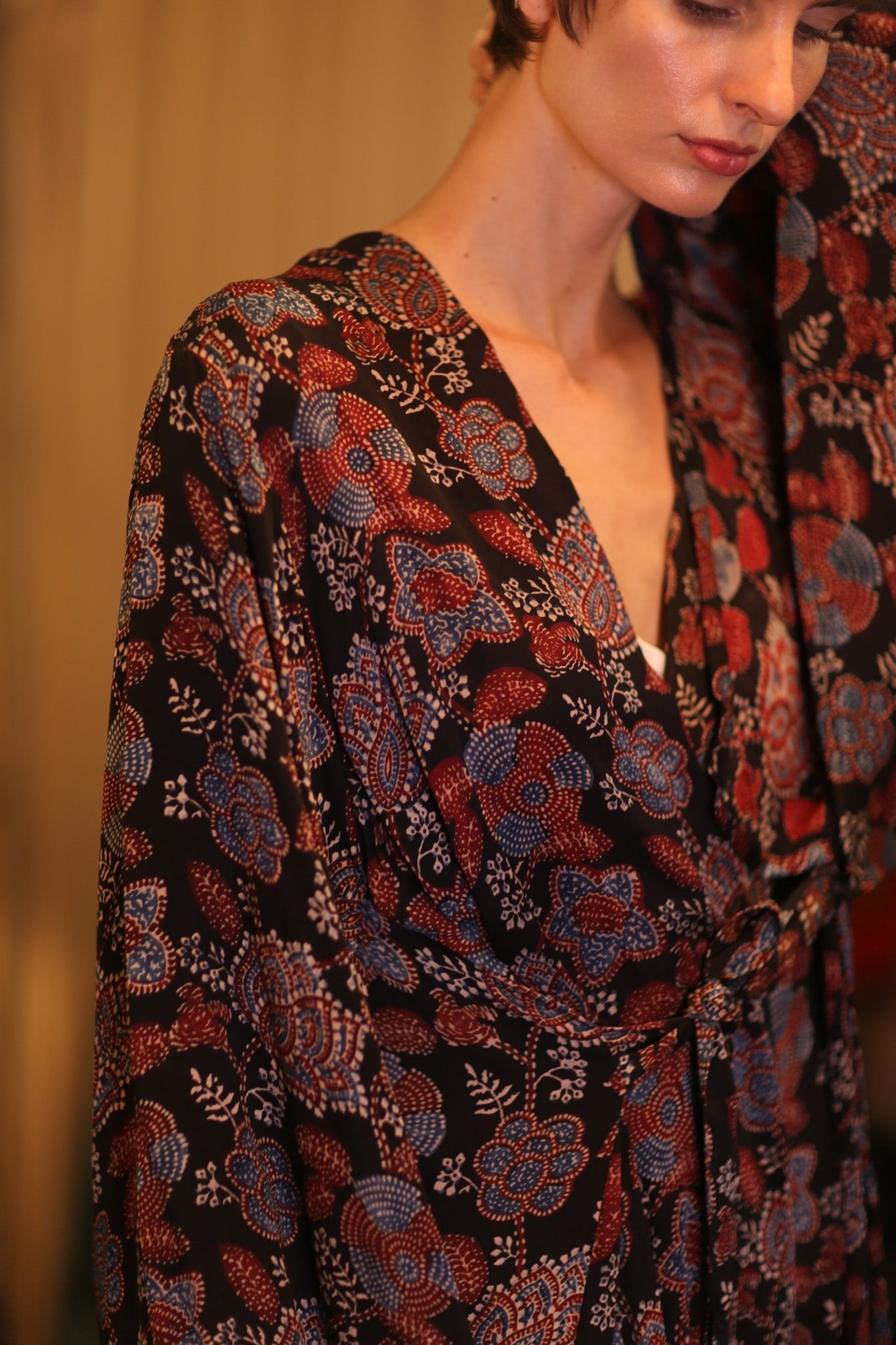 SILK WING KIMONO PINA RUBY - BANGKOK TAILOR CLOTHING STORE - HANDMADE CLOTHING