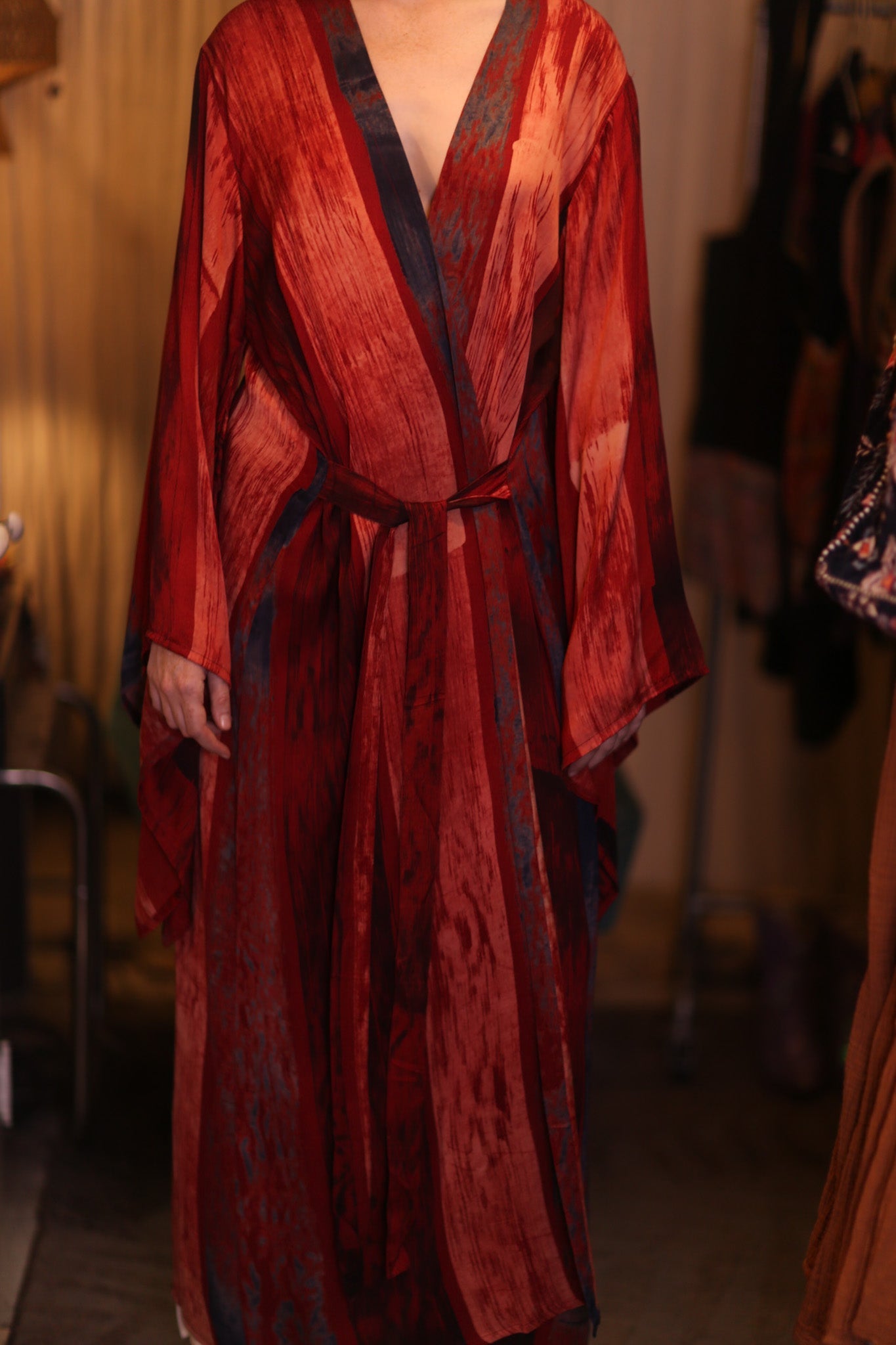 SILK WING KIMONO PINA SAMEE - BANGKOK TAILOR CLOTHING STORE - HANDMADE CLOTHING
