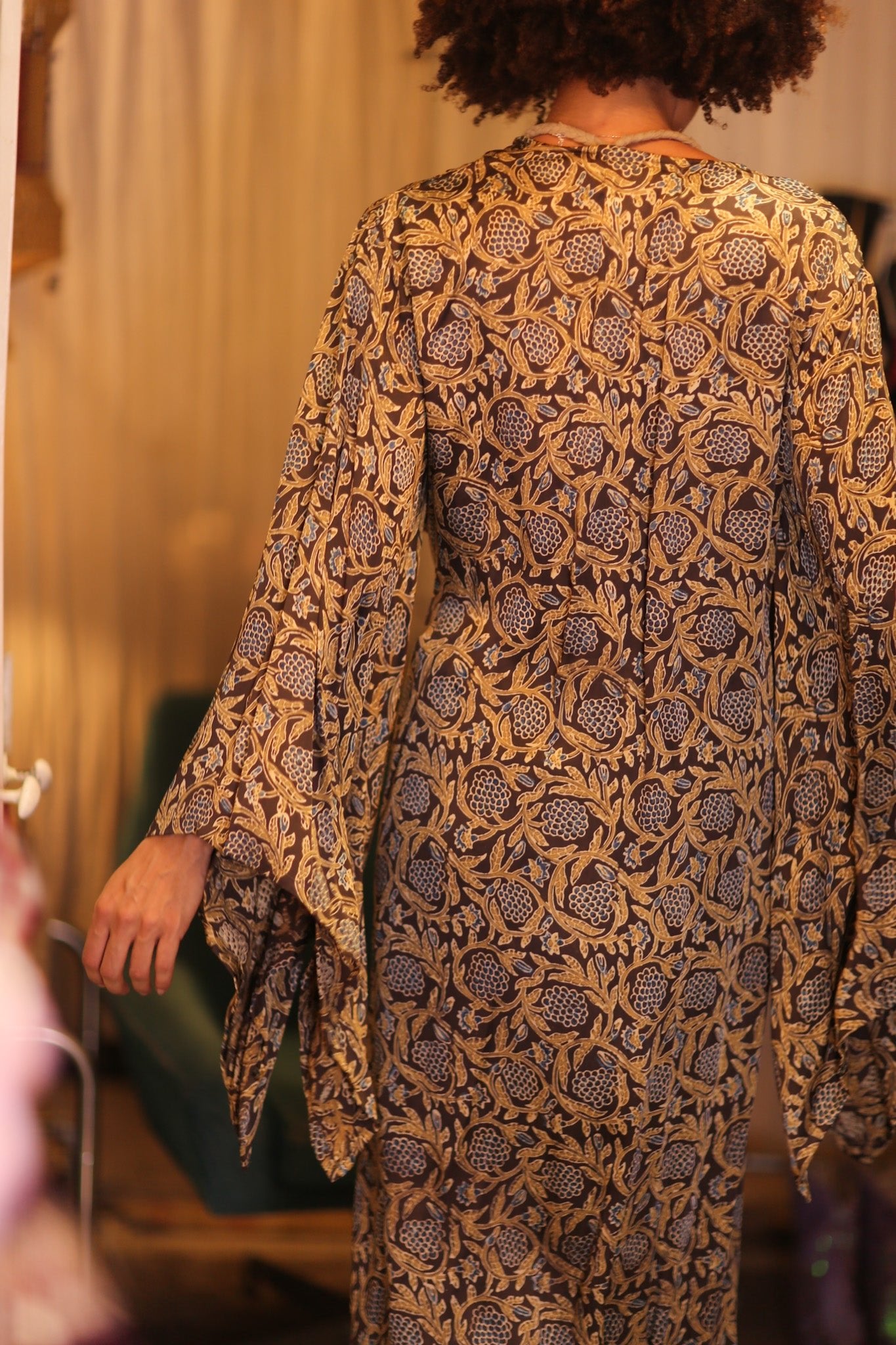 SILK WING KIMONO PINA SAPYIT - BANGKOK TAILOR CLOTHING STORE - HANDMADE CLOTHING