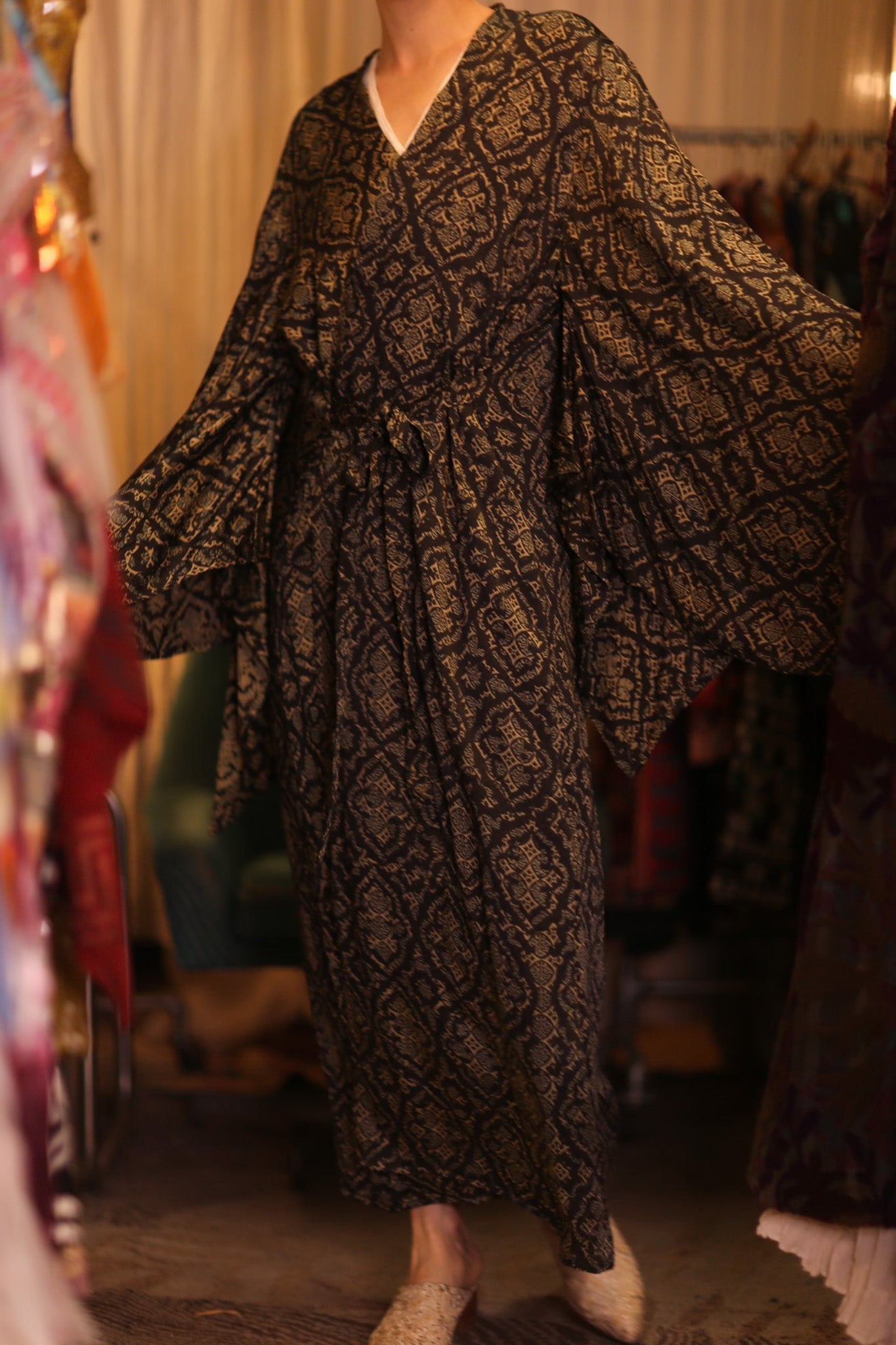 SILK WING KIMONO PINA YANA - BANGKOK TAILOR CLOTHING STORE - HANDMADE CLOTHING