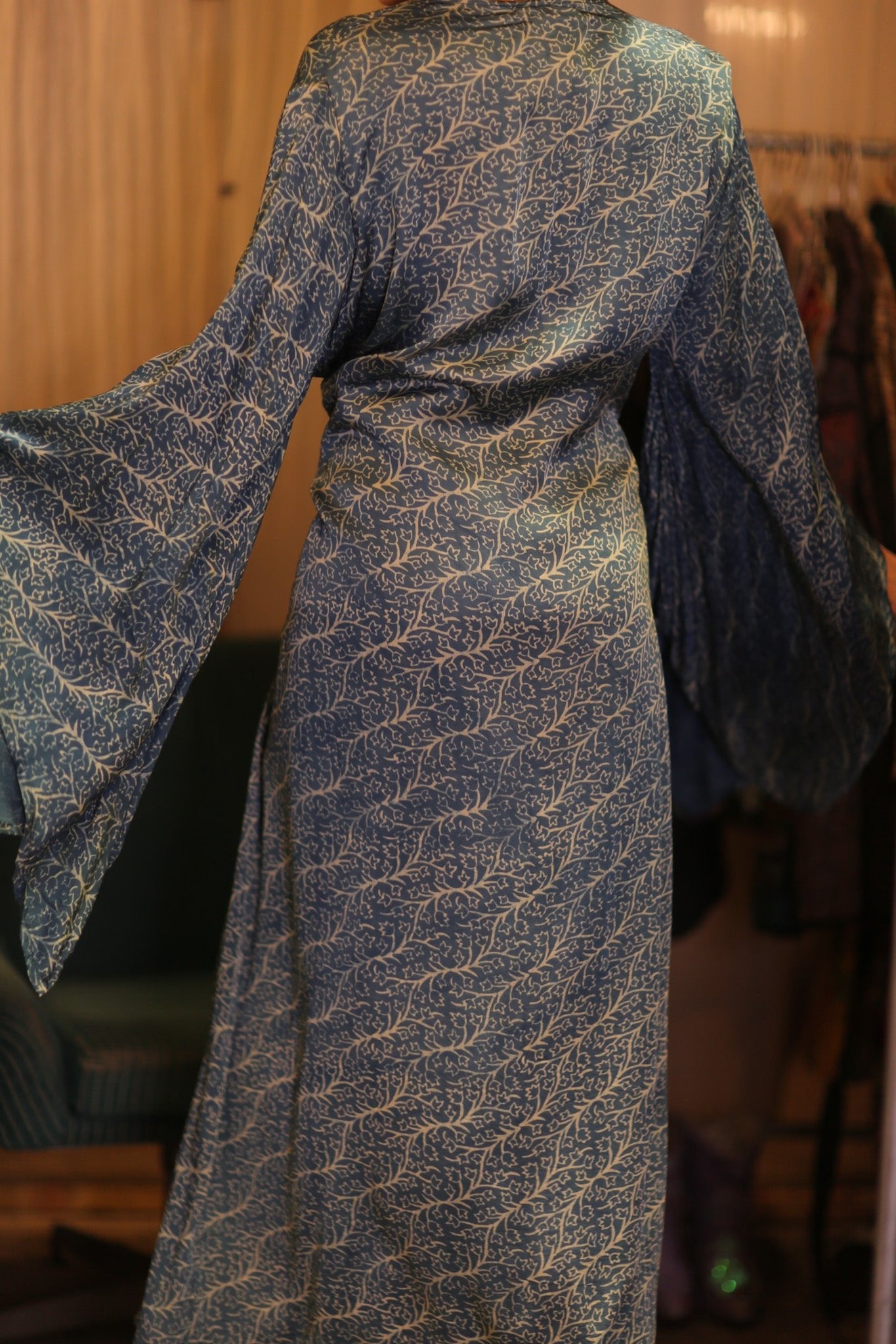 SILK WINGS KIMONO PINA LADA - BANGKOK TAILOR CLOTHING STORE - HANDMADE CLOTHING