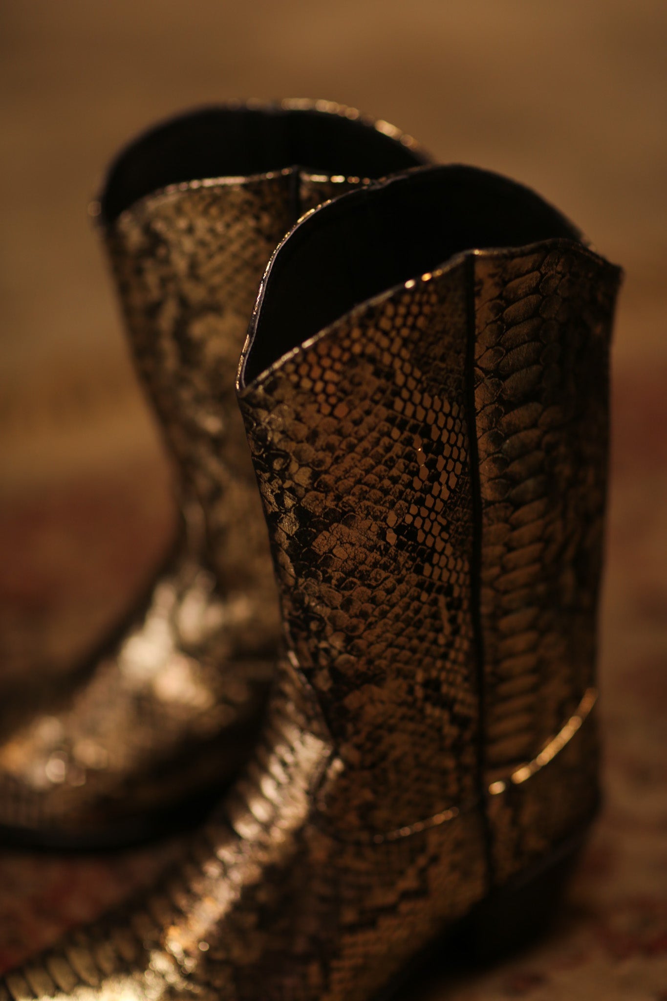 SNAKE PRINT WESTERN BOOTS SANU - BANGKOK TAILOR CLOTHING STORE - HANDMADE CLOTHING