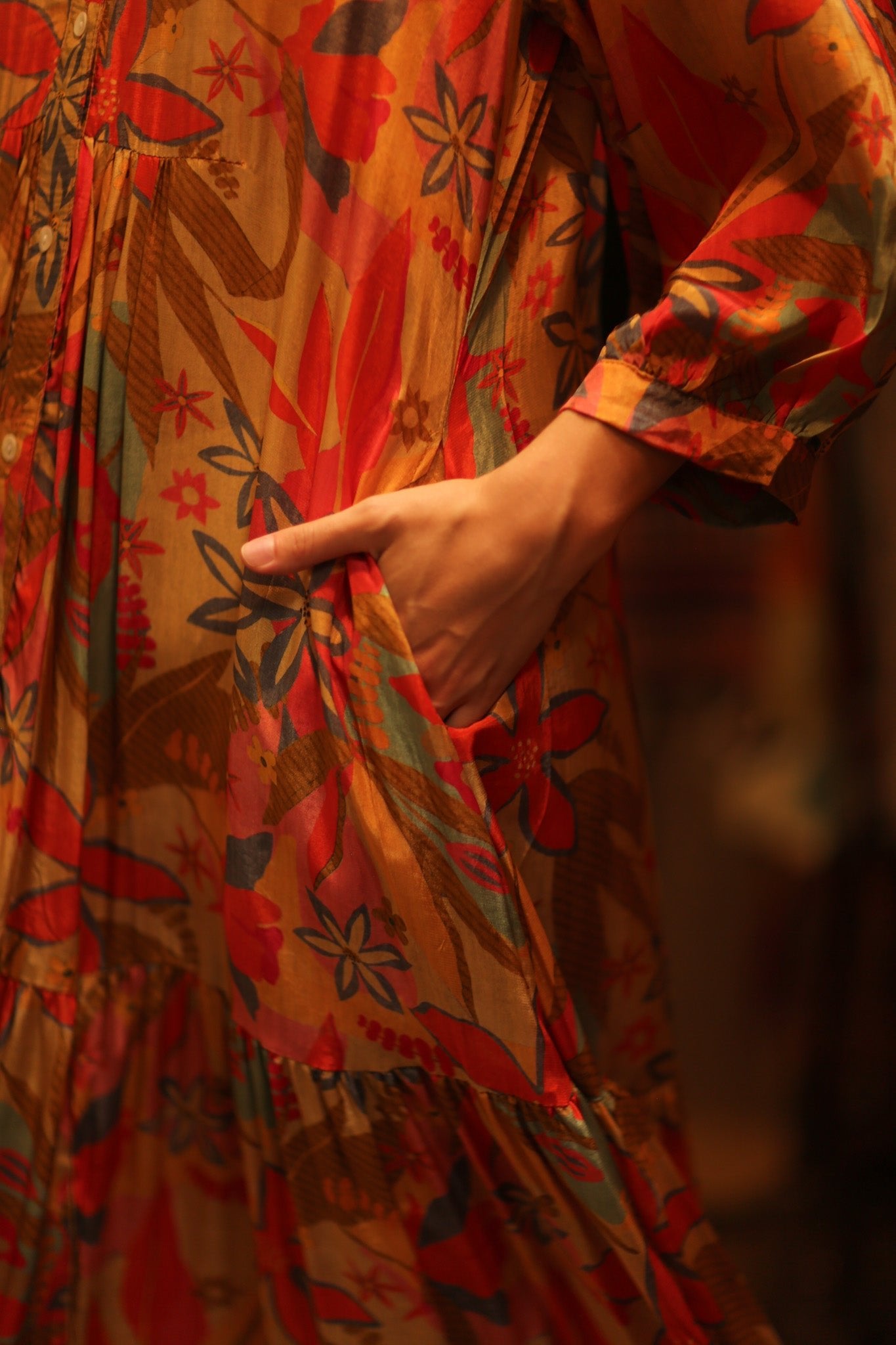 SUSIE SILK DRESS PHAYAM - BANGKOK TAILOR CLOTHING STORE - HANDMADE CLOTHING