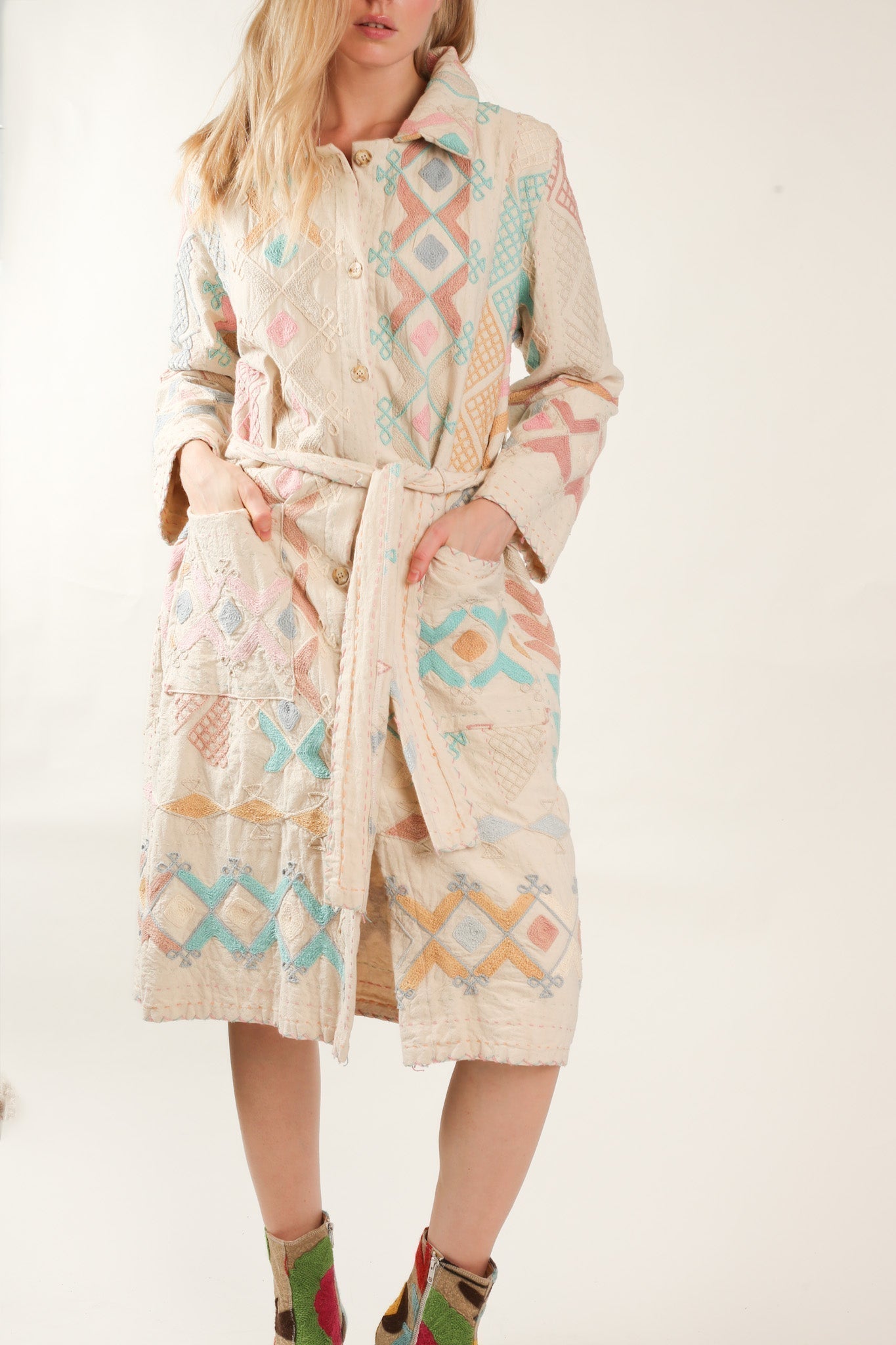 SUZANI COAT OMAIRA - BANGKOK TAILOR CLOTHING STORE - HANDMADE CLOTHING