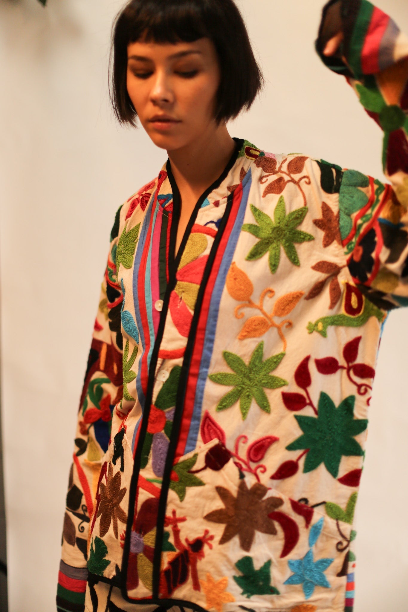 SUZANI EMBROIDERED JACKET MAEVE - BANGKOK TAILOR CLOTHING STORE - HANDMADE CLOTHING