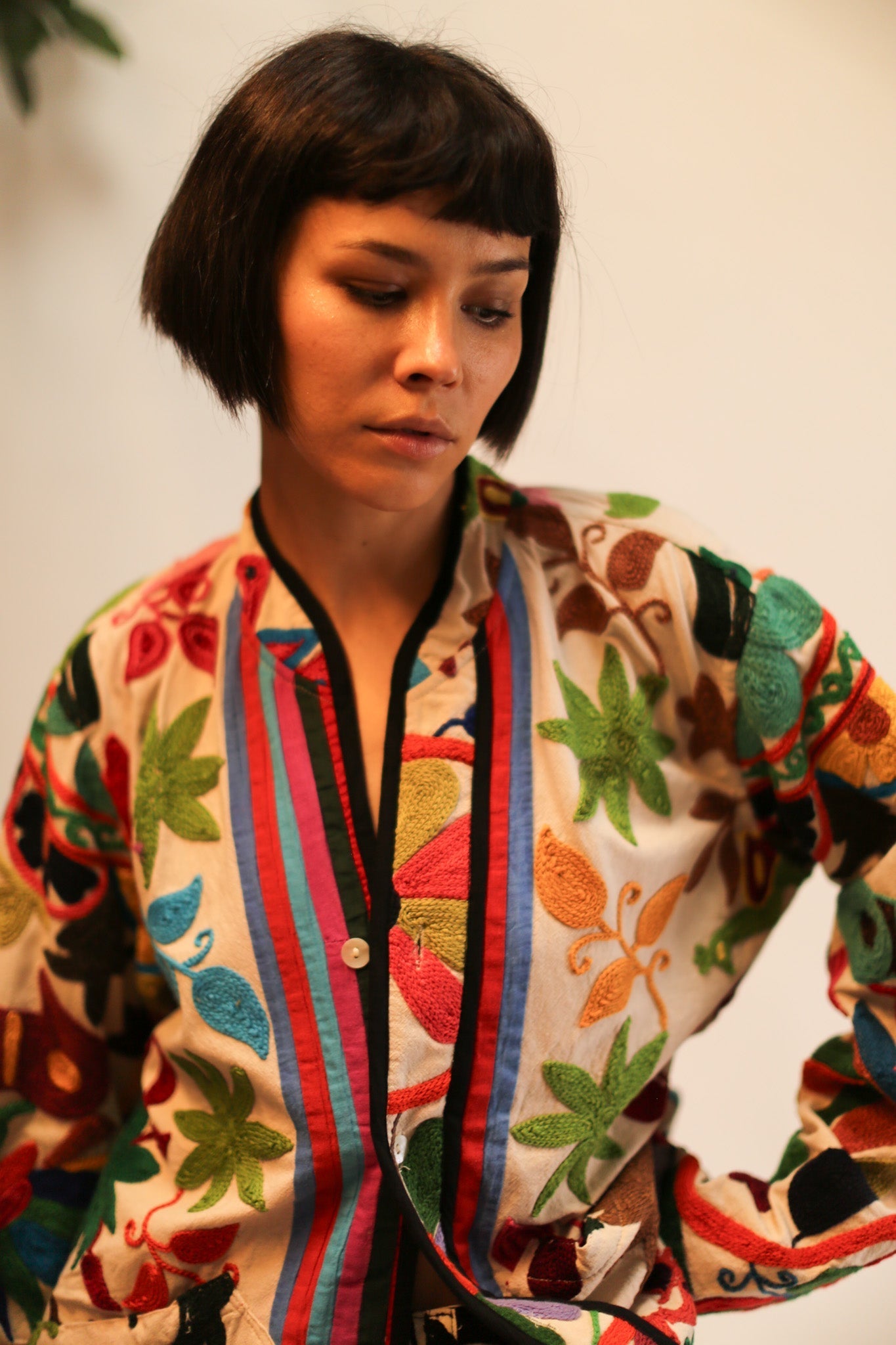 SUZANI EMBROIDERED JACKET MAEVE - BANGKOK TAILOR CLOTHING STORE - HANDMADE CLOTHING