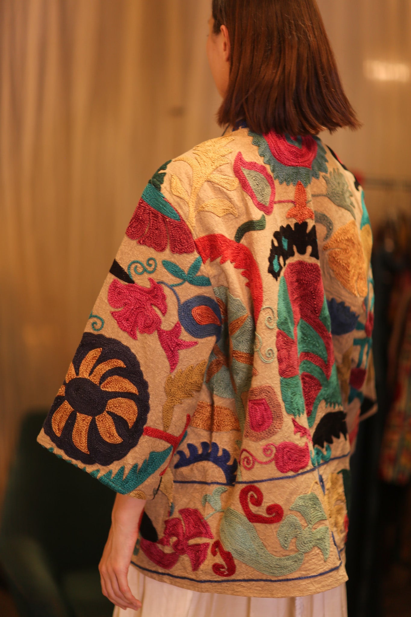 SUZANI EMBROIDERED SHORT KIMONO MONTY MAYI - BANGKOK TAILOR CLOTHING STORE - HANDMADE CLOTHING