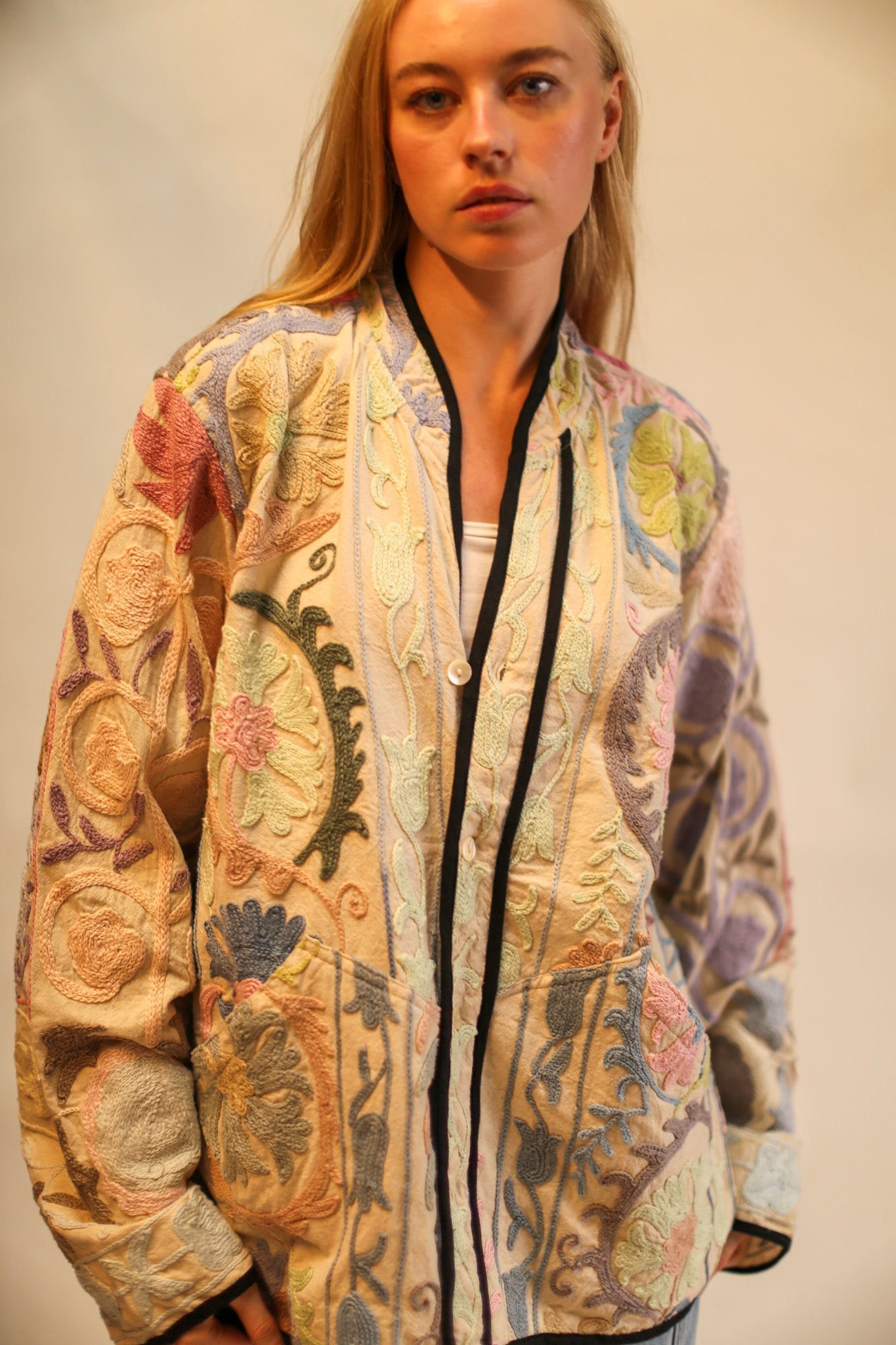 SUZANI JACKET LOLY - BANGKOK TAILOR CLOTHING STORE - HANDMADE CLOTHING