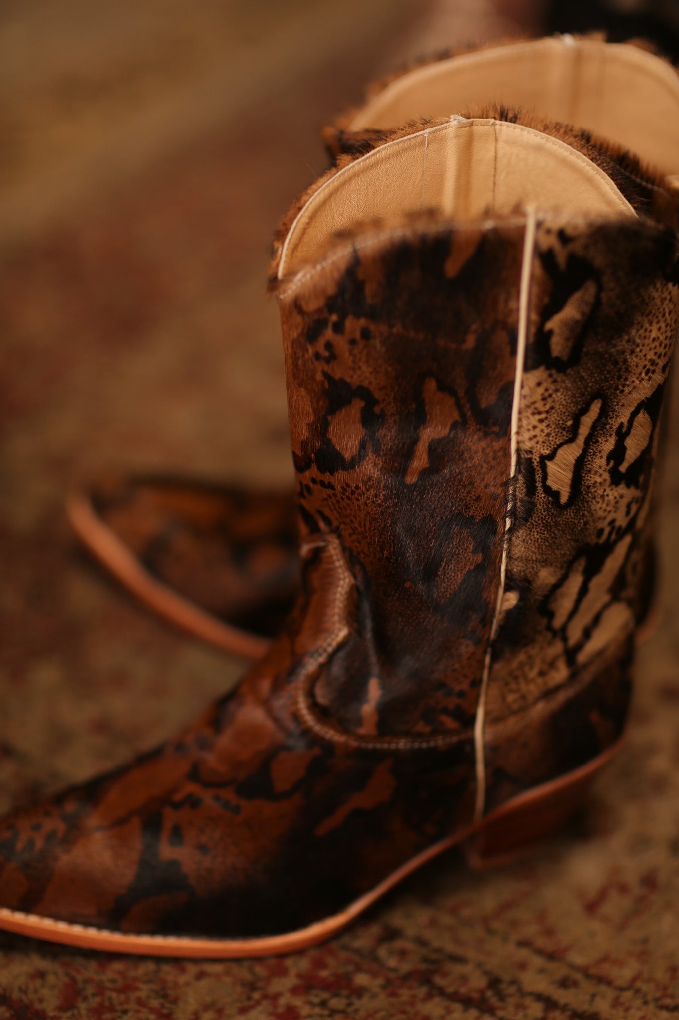 TAN ANIMAL PRINT WESTERN BOOTS - BANGKOK TAILOR CLOTHING STORE - HANDMADE CLOTHING