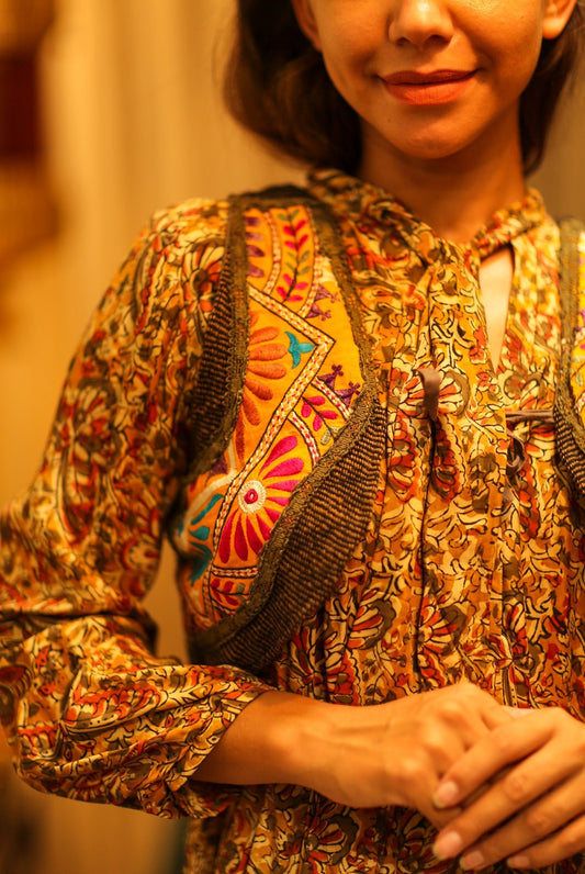 TENZIN HANDMADE EMBROIDERED GILET - BANGKOK TAILOR CLOTHING STORE - HANDMADE CLOTHING