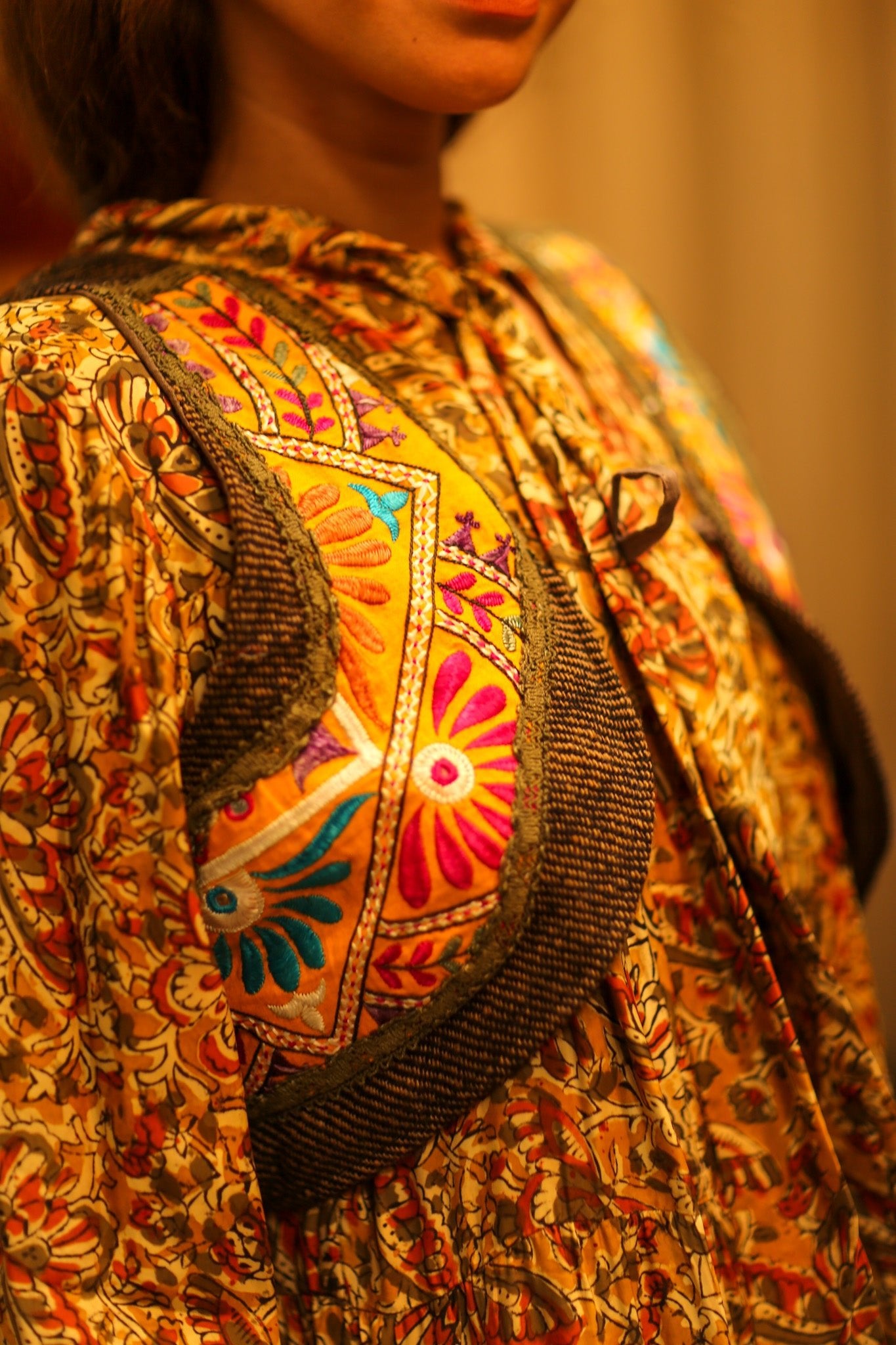 TENZIN HANDMADE EMBROIDERED GILET - BANGKOK TAILOR CLOTHING STORE - HANDMADE CLOTHING