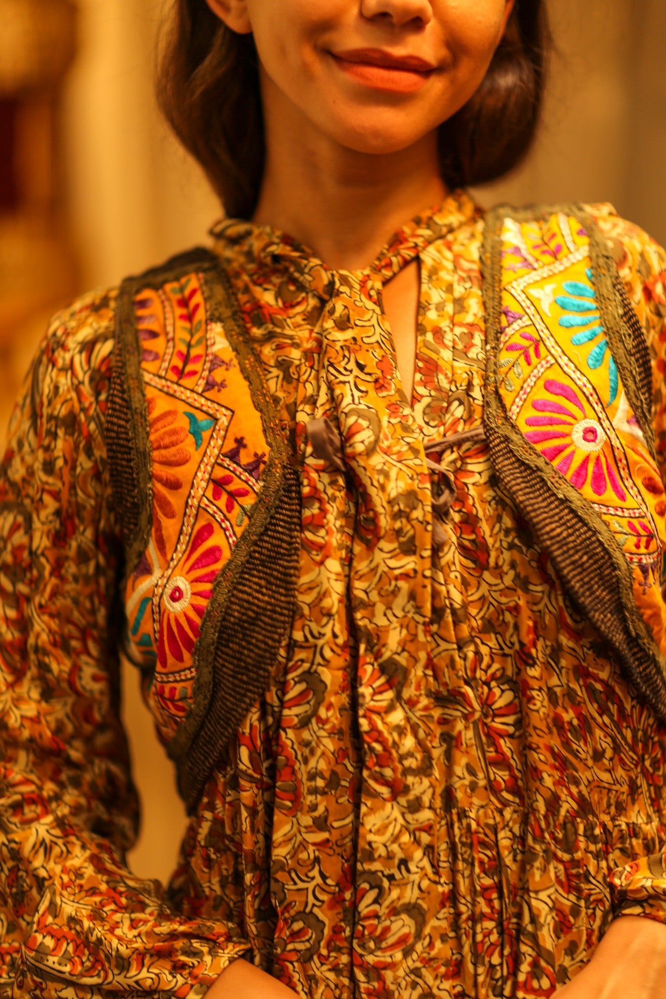 TENZIN HANDMADE EMBROIDERED GILET - BANGKOK TAILOR CLOTHING STORE - HANDMADE CLOTHING