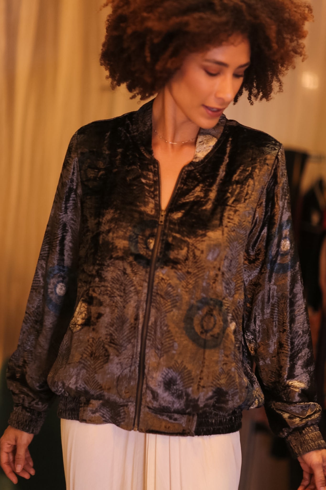 VELVET BOMBER JACKET ANCHA KAWTHAUNG - BANGKOK TAILOR CLOTHING STORE - HANDMADE CLOTHING